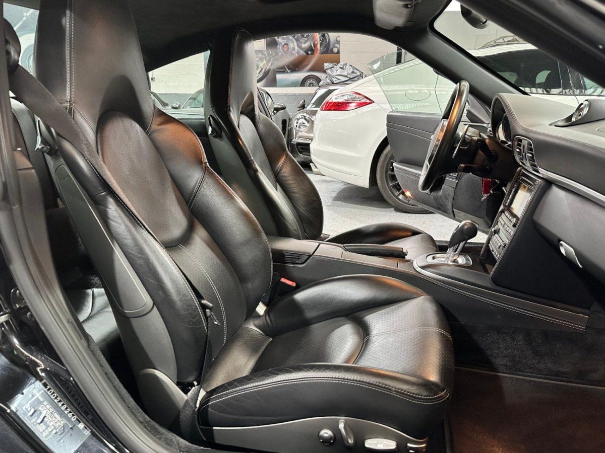 Porsche 997 Carrera 4S 2009 — sieges (26)