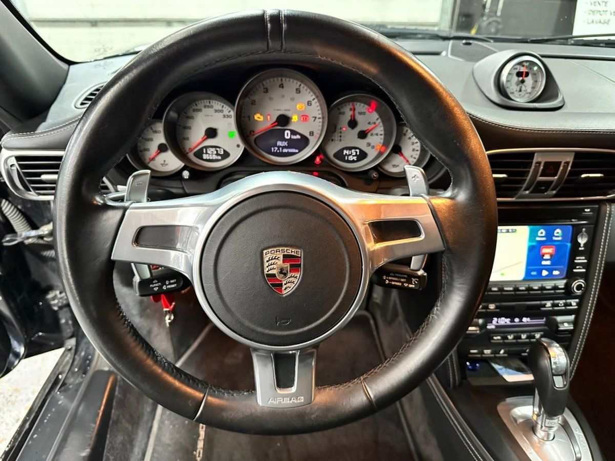 Porsche 997 Carrera 4S 2009 — habitacle (23)