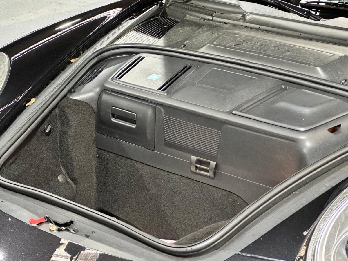 Porsche 997 Carrera 4S 2009 — coffre (45)
