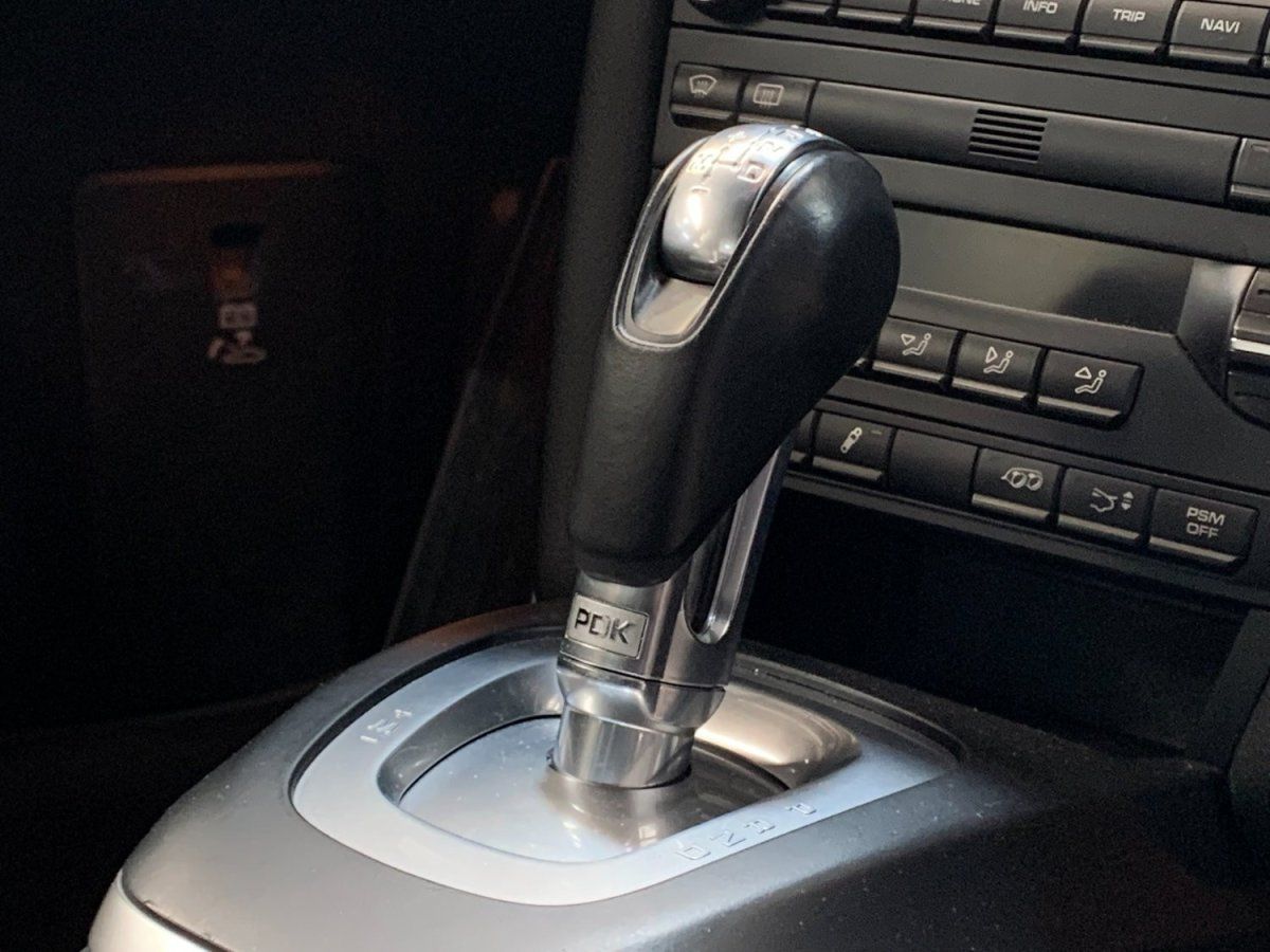 Porsche 997 Carrera 4S 2009 — detail (33)