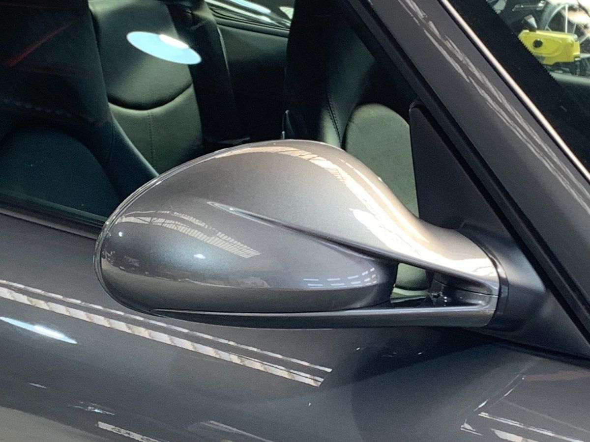 Porsche 997 Carrera 4S 2009 — detail (39)