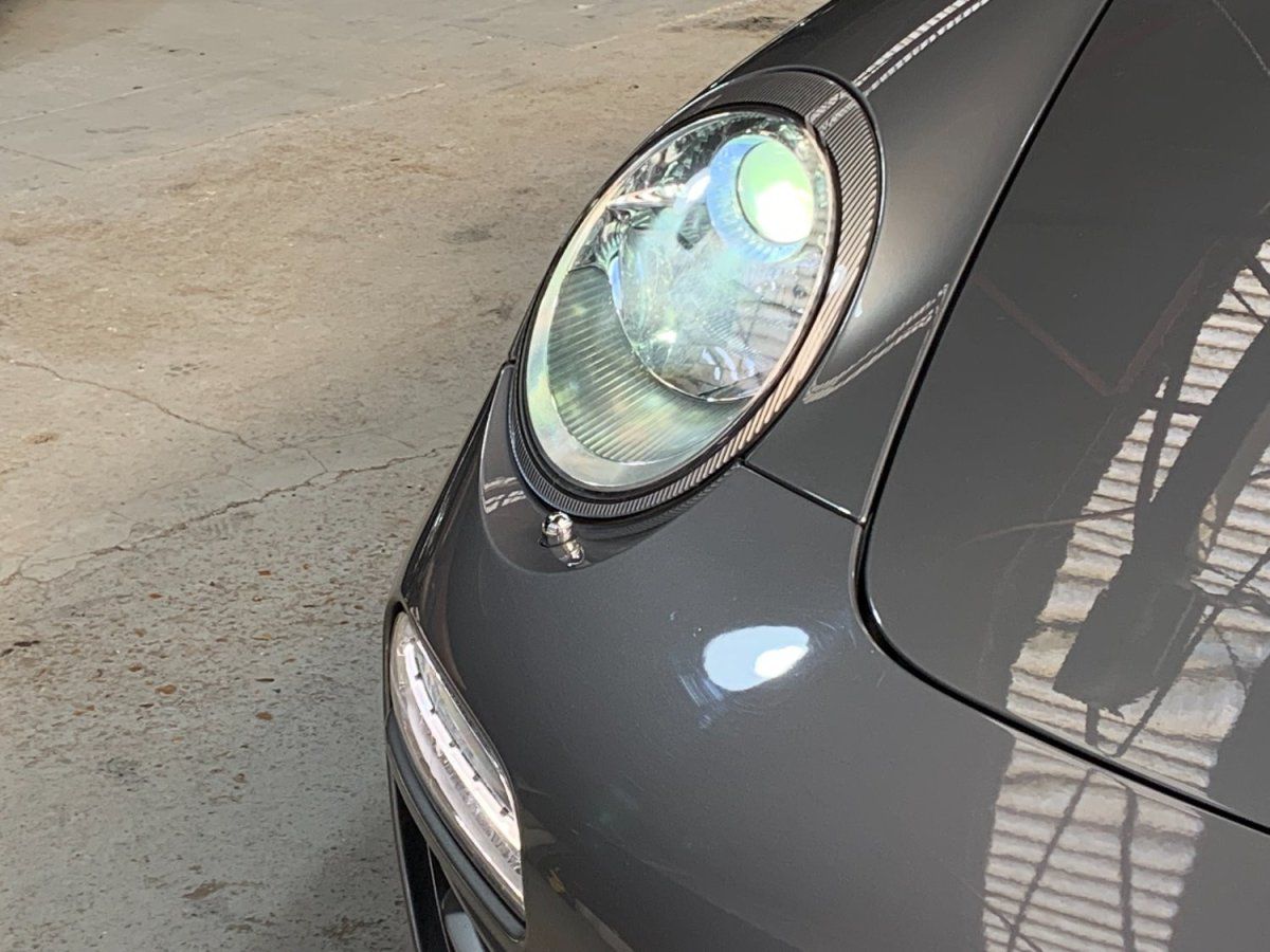 Porsche 997 Carrera 4S 2009 — detail (41)