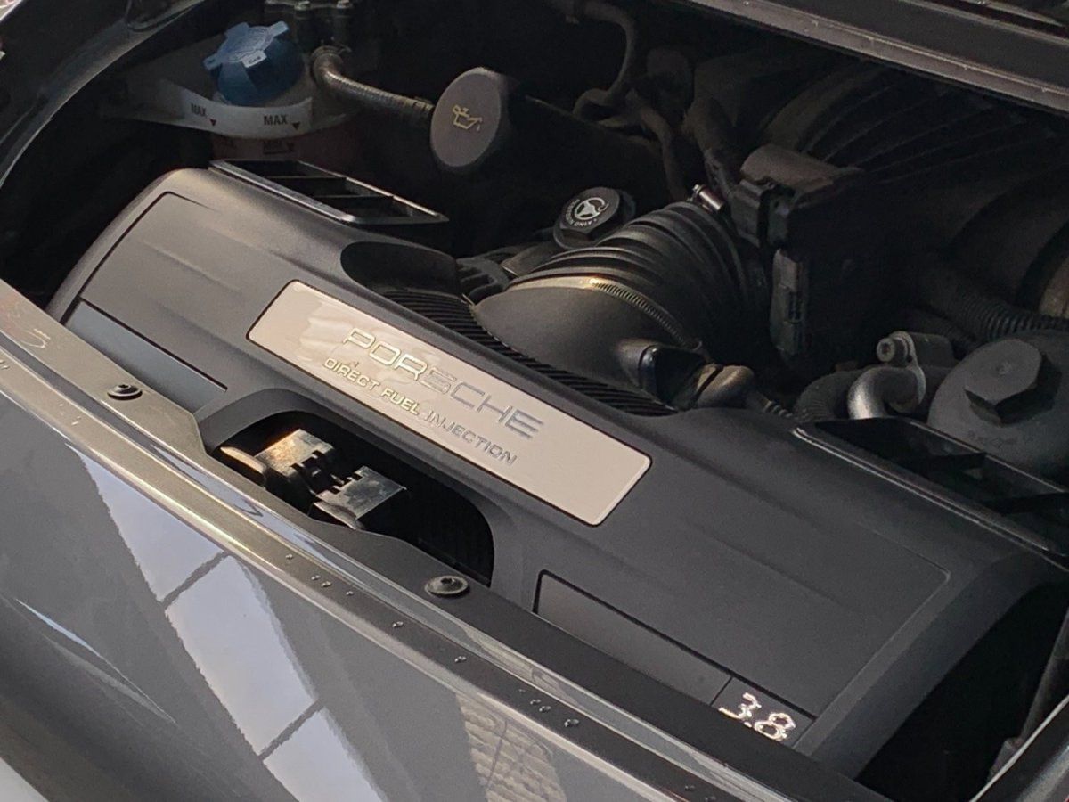 Porsche 997 Carrera 4S 2009 — compartiment moteur (29)