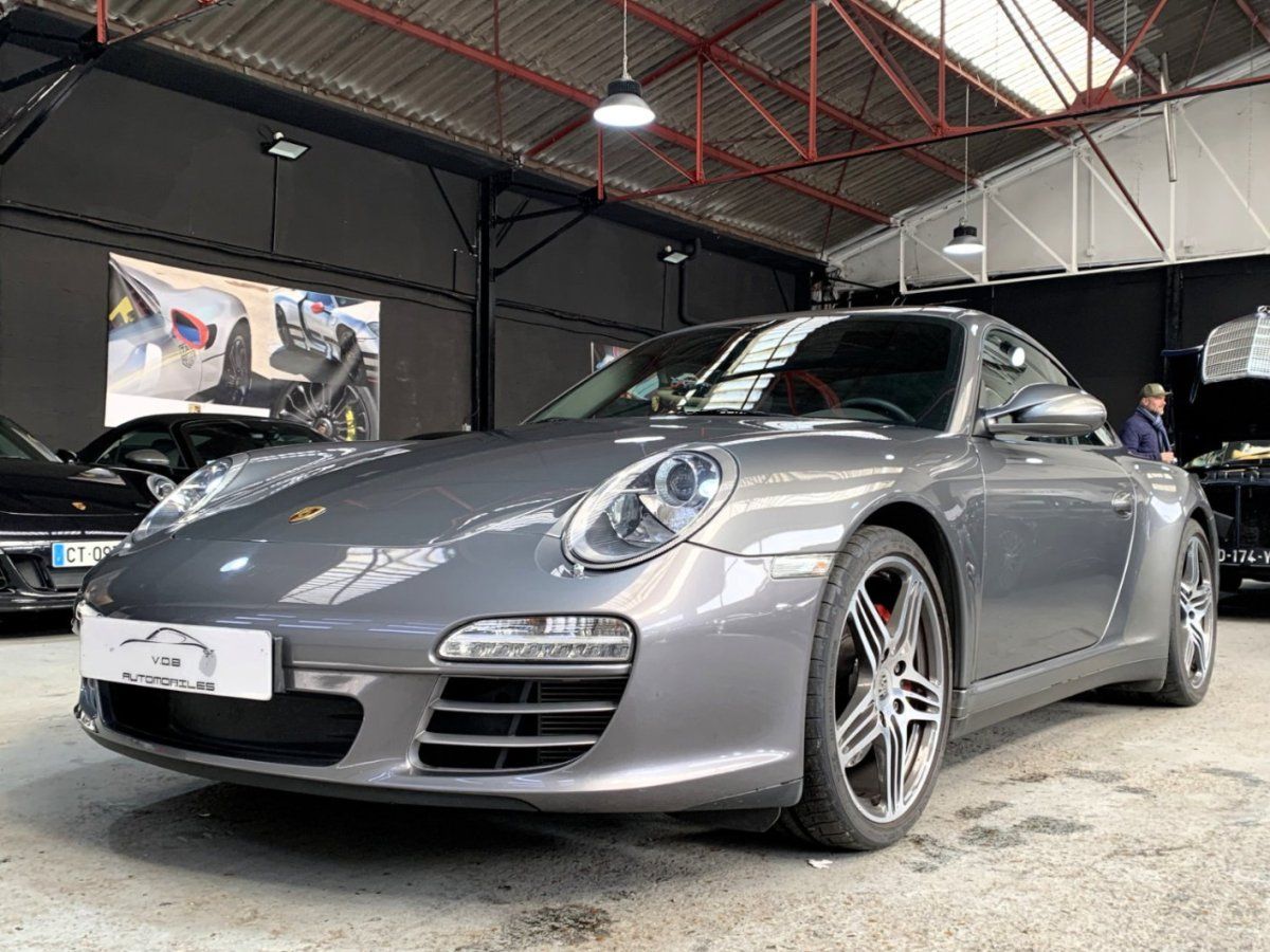 Porsche 997 Carrera 4S 2009 — vue avant trois-quarts (1)