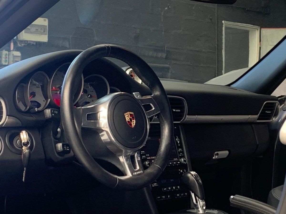 Porsche 997 Carrera 4S 2009 — tableau de bord (23)