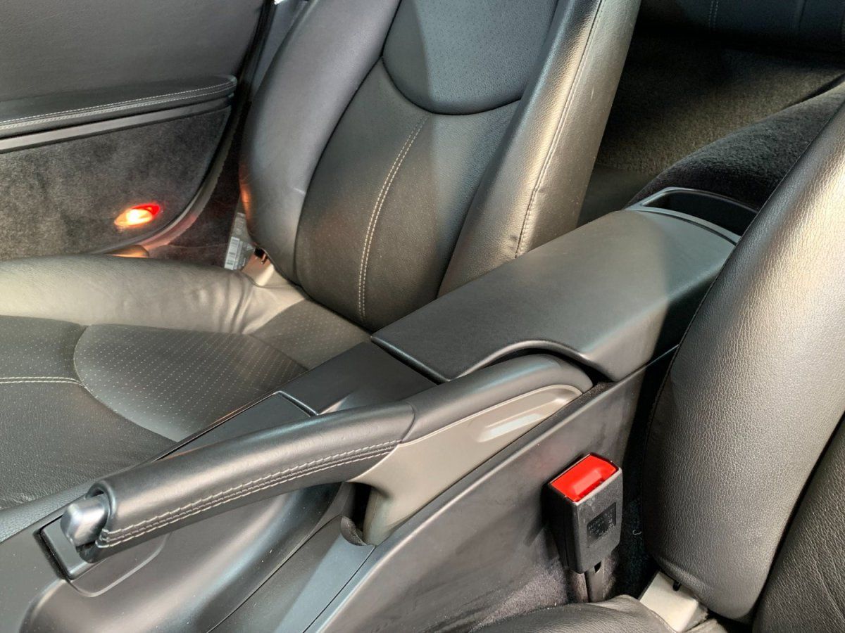 Porsche 997 Carrera 4S 2009 — sieges (26)