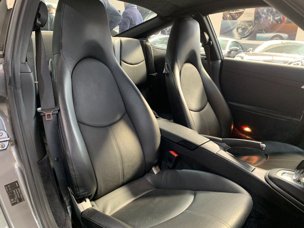 Porsche 997 Carrera 4S 2009 — sieges (25)