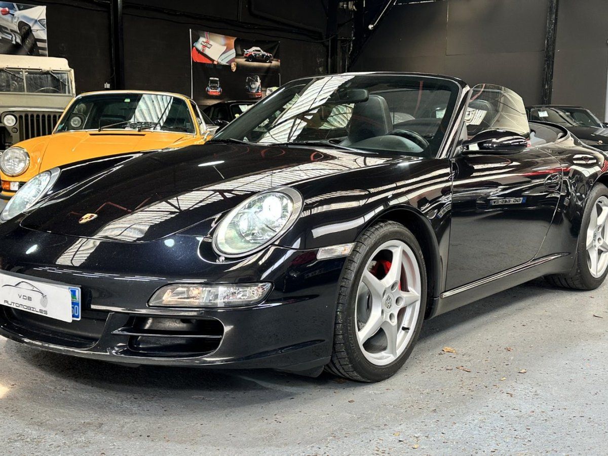 Porsche 997 Carrera Cabriolet 2006 — vue avant trois-quarts (4)