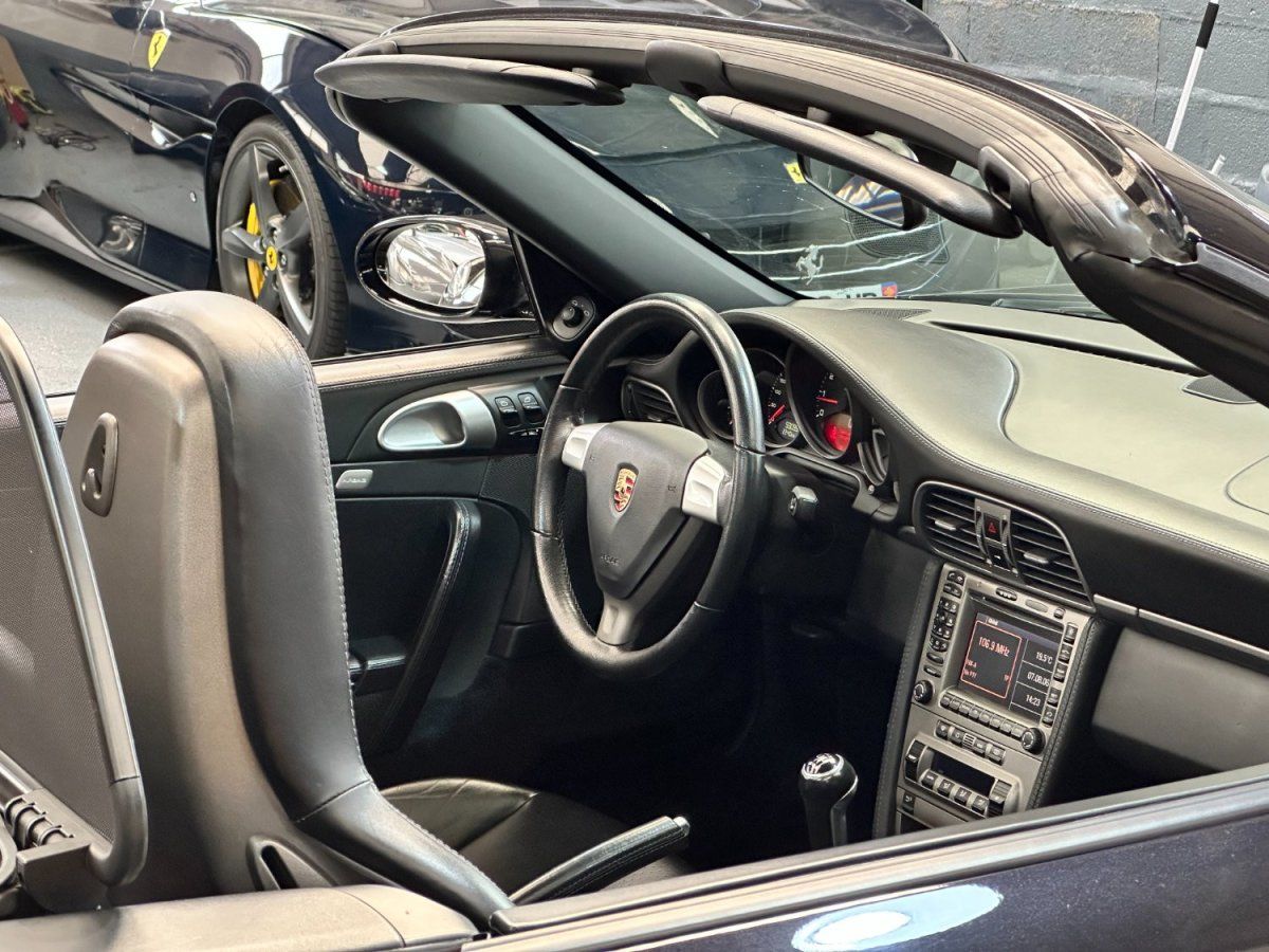 Porsche 997 Carrera Cabriolet 2006 — habitacle (34)