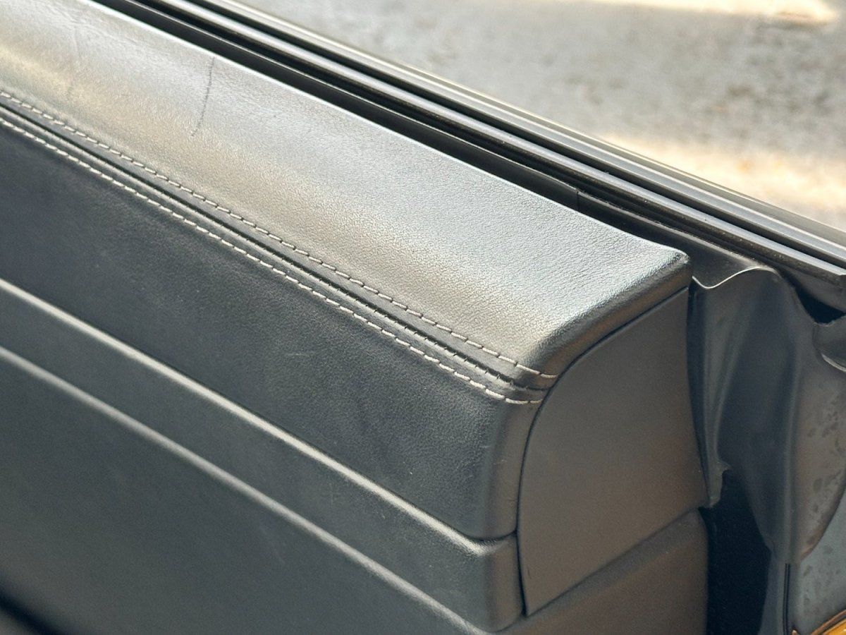 Porsche 997 Carrera Cabriolet 2006 — detail interieur (52)