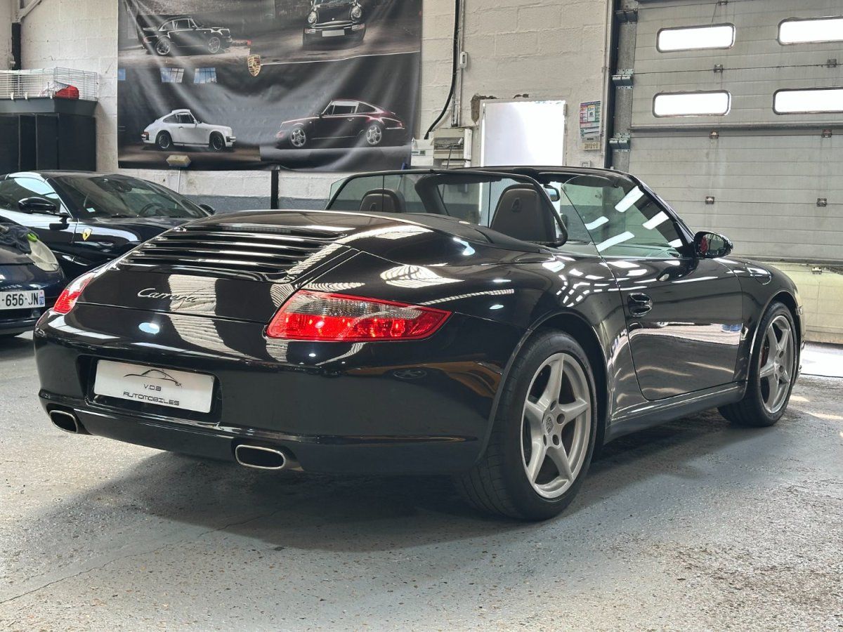 Porsche 997 Carrera Cabriolet 2006 — vue arriere trois-quarts (10)