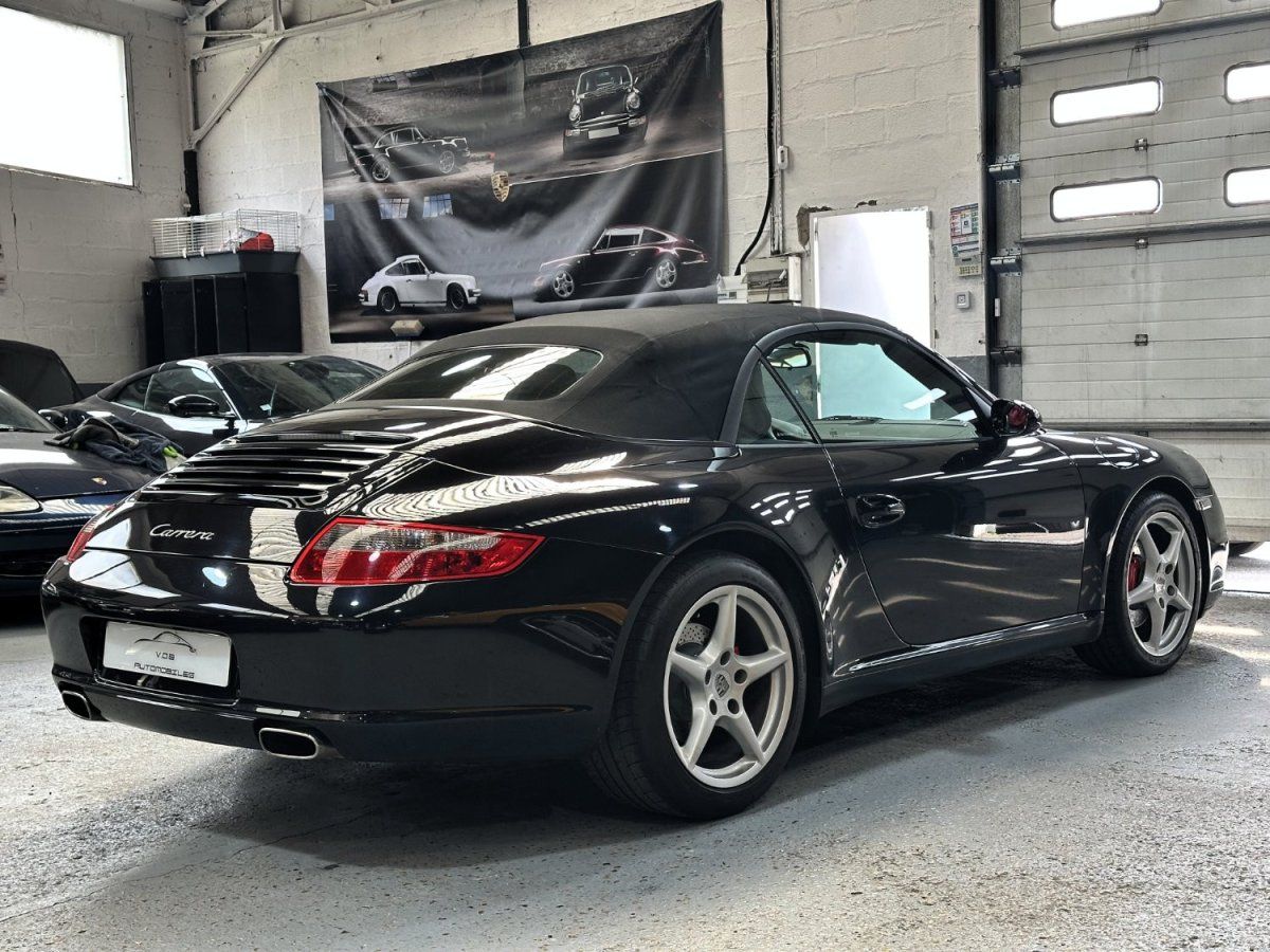 Porsche 997 Carrera Cabriolet 2006 — vue arriere trois-quarts (7)