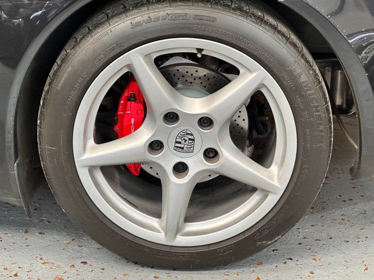 Porsche 997 Carrera Cabriolet 2006 — jante et pneumatique (38)