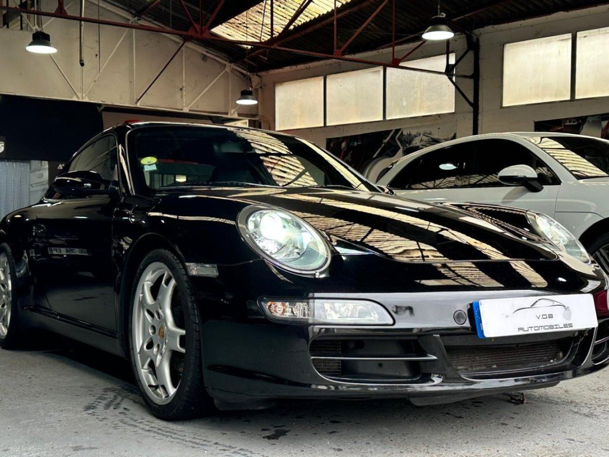Porsche 997 Carrera S 2007 — vue avant trois-quarts (2)