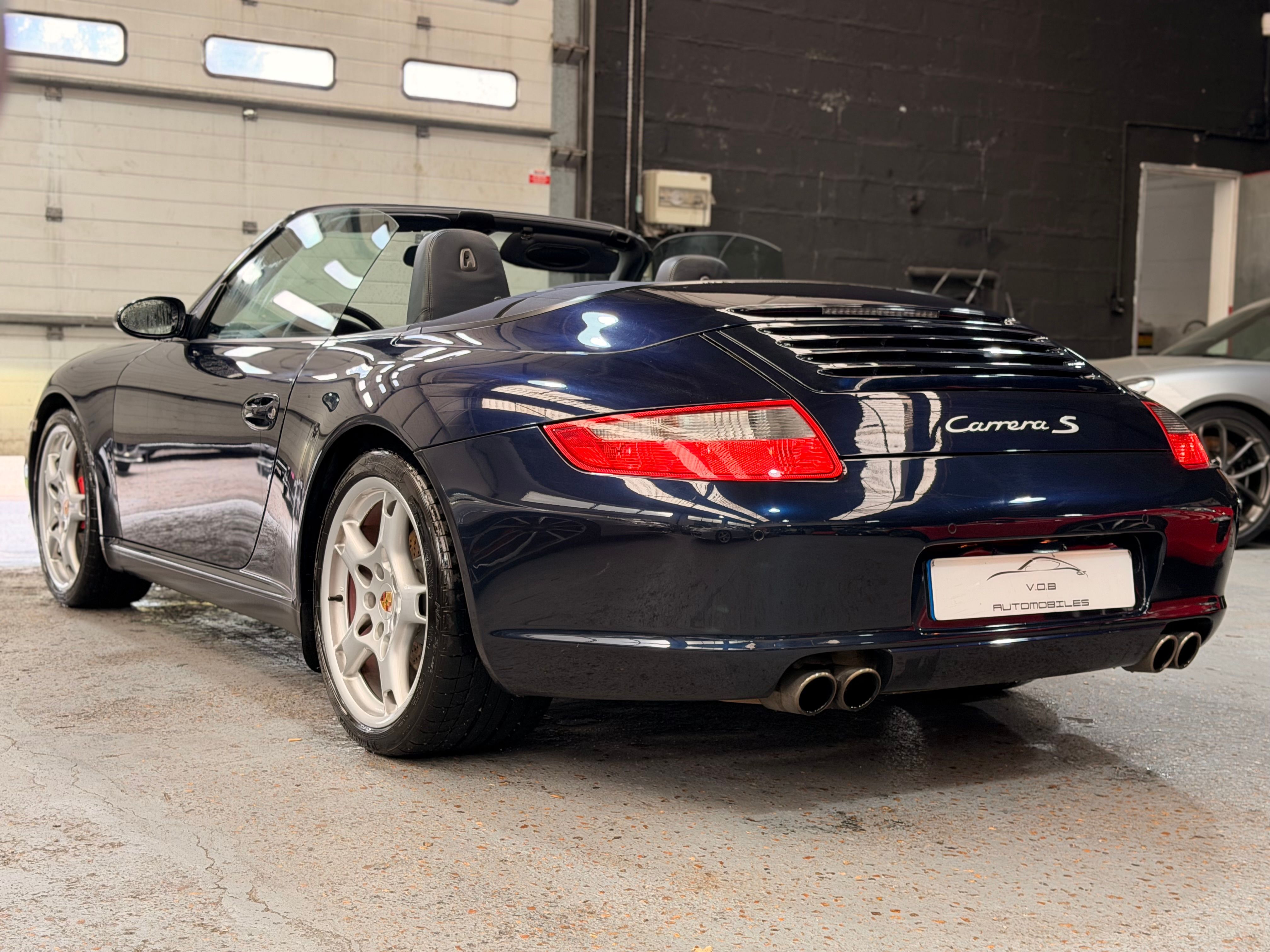 Porsche 997 Carrera S Cabriolet 3.8 355cv Bvm Chrono 2006 — photo (42)