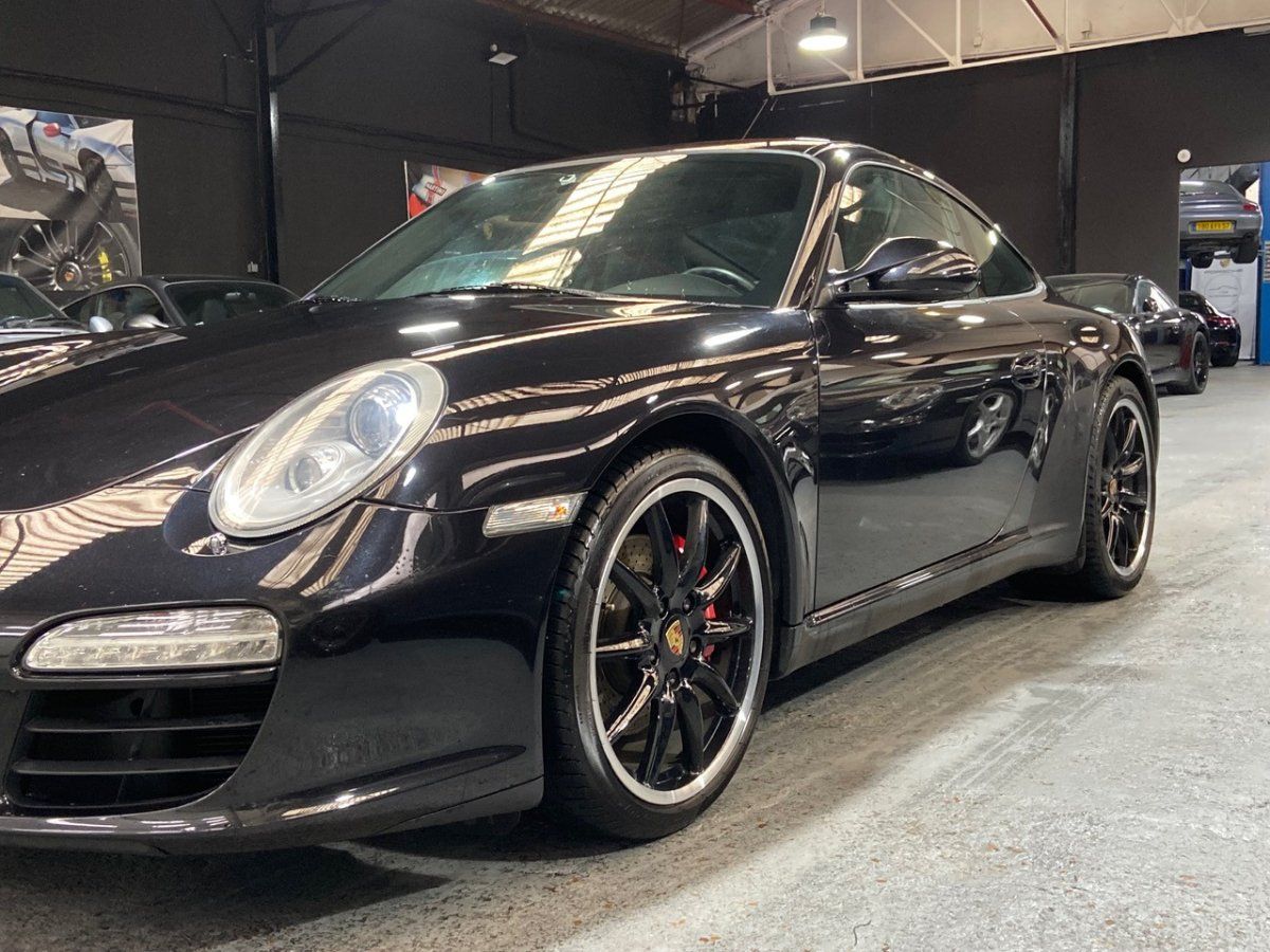 Porsche 997 Carrera S 2009 — vue avant trois-quarts (5)