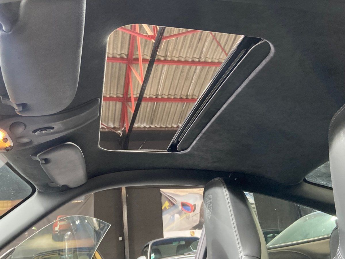 Porsche 997 Carrera S 2009 — tableau de bord (26)