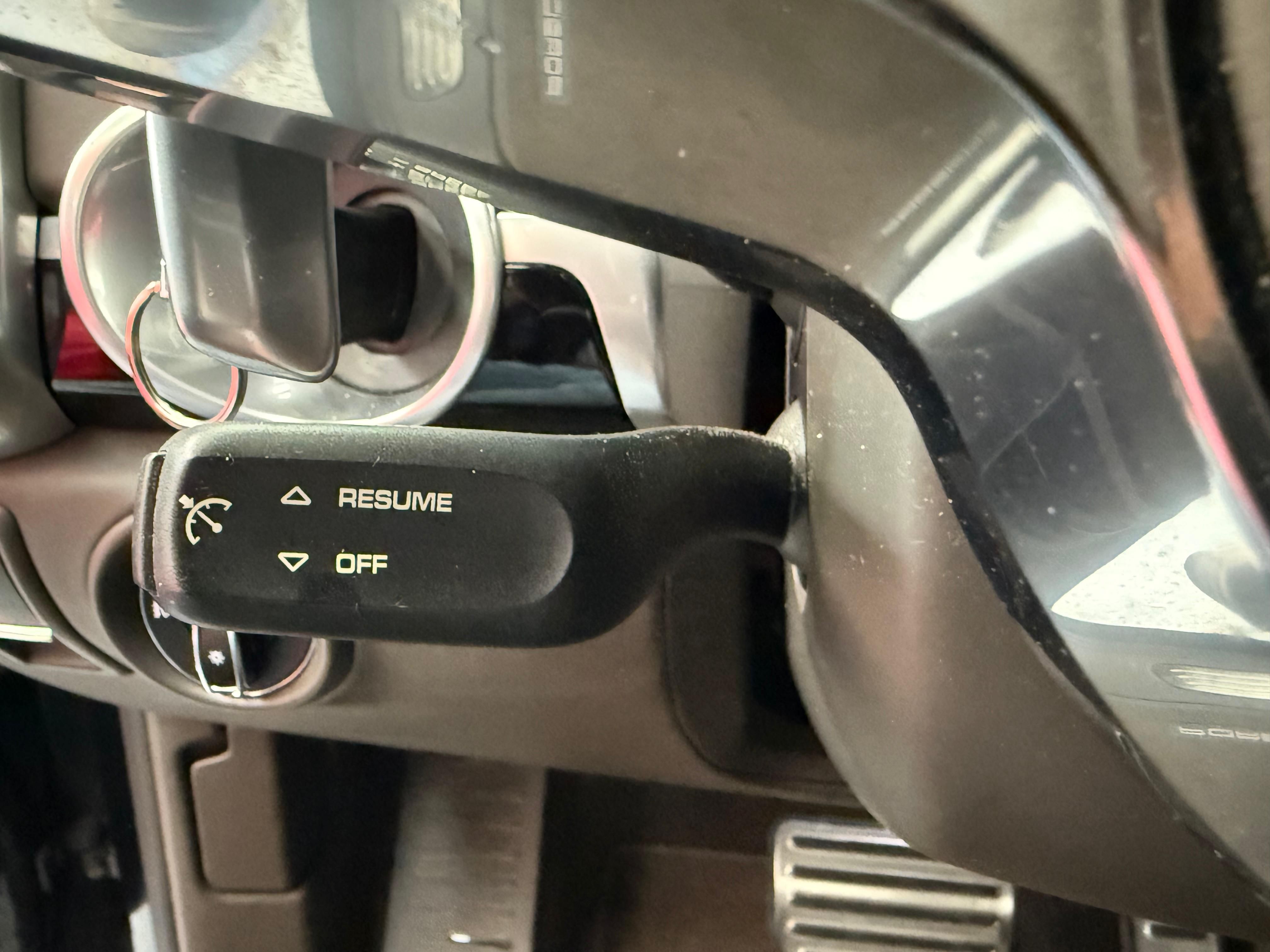 Porsche Cayenne 2015 — detail (30)