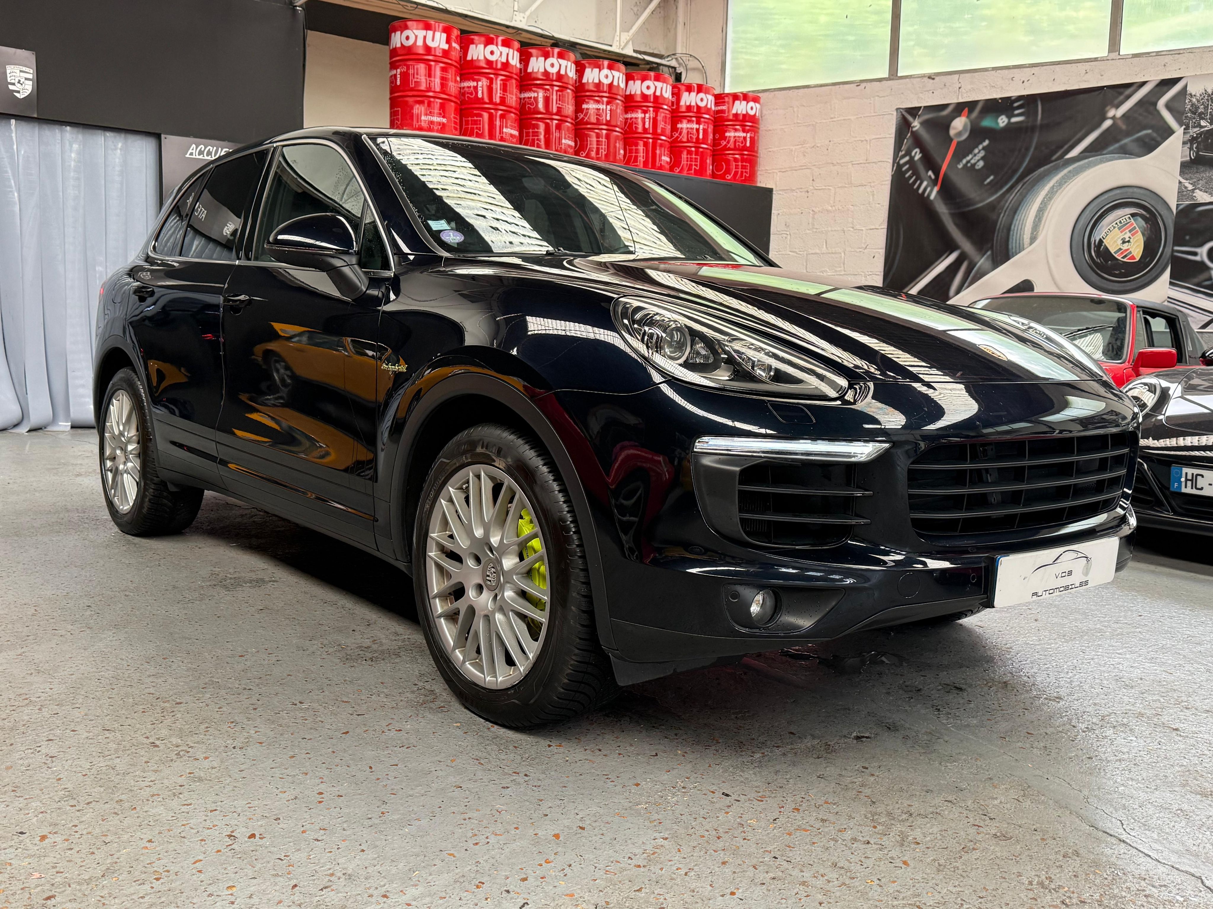 Porsche Cayenne 2015 — vue avant trois-quarts (3)