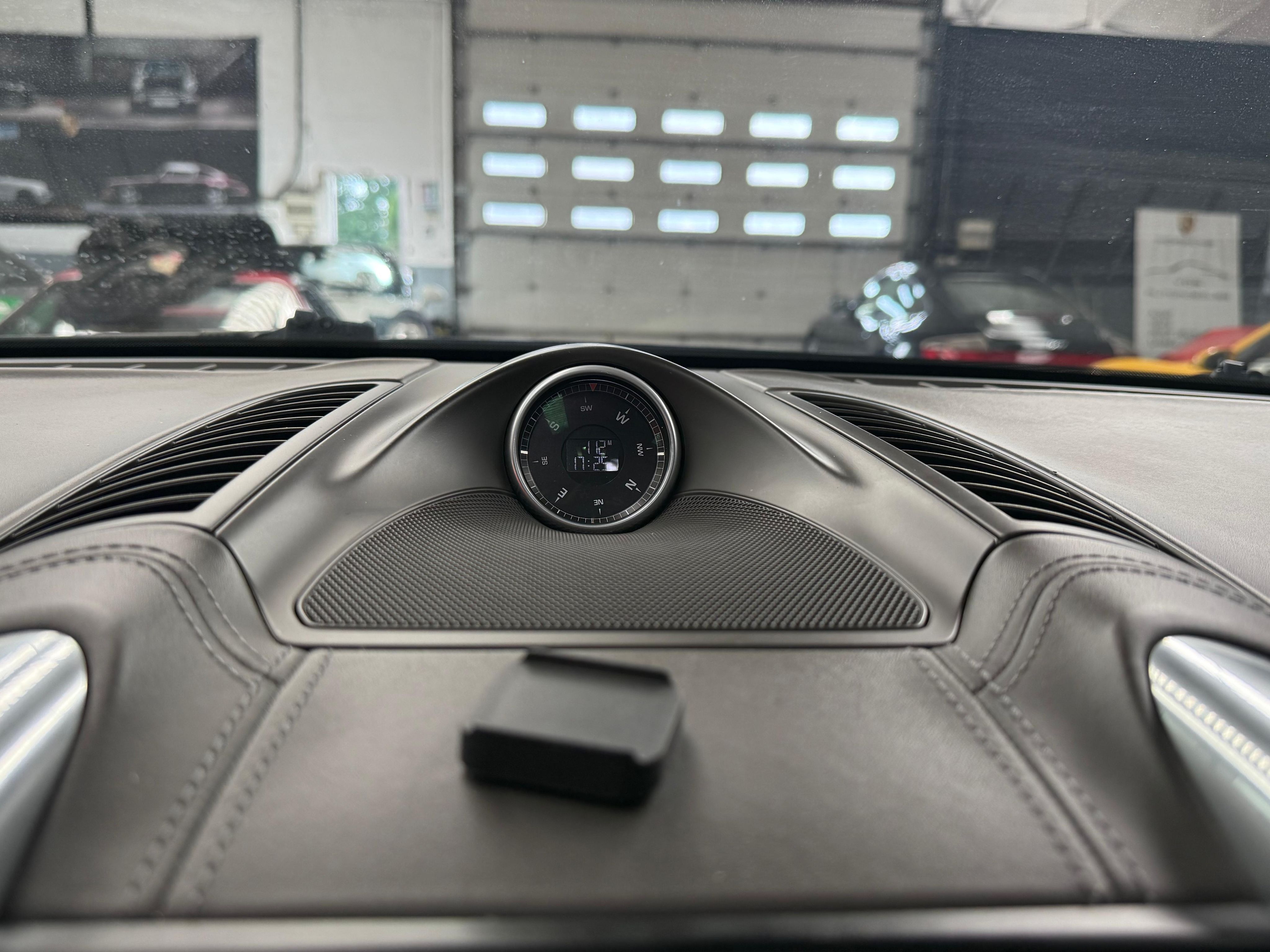 Porsche Cayenne 2015 — tableau de bord (12)