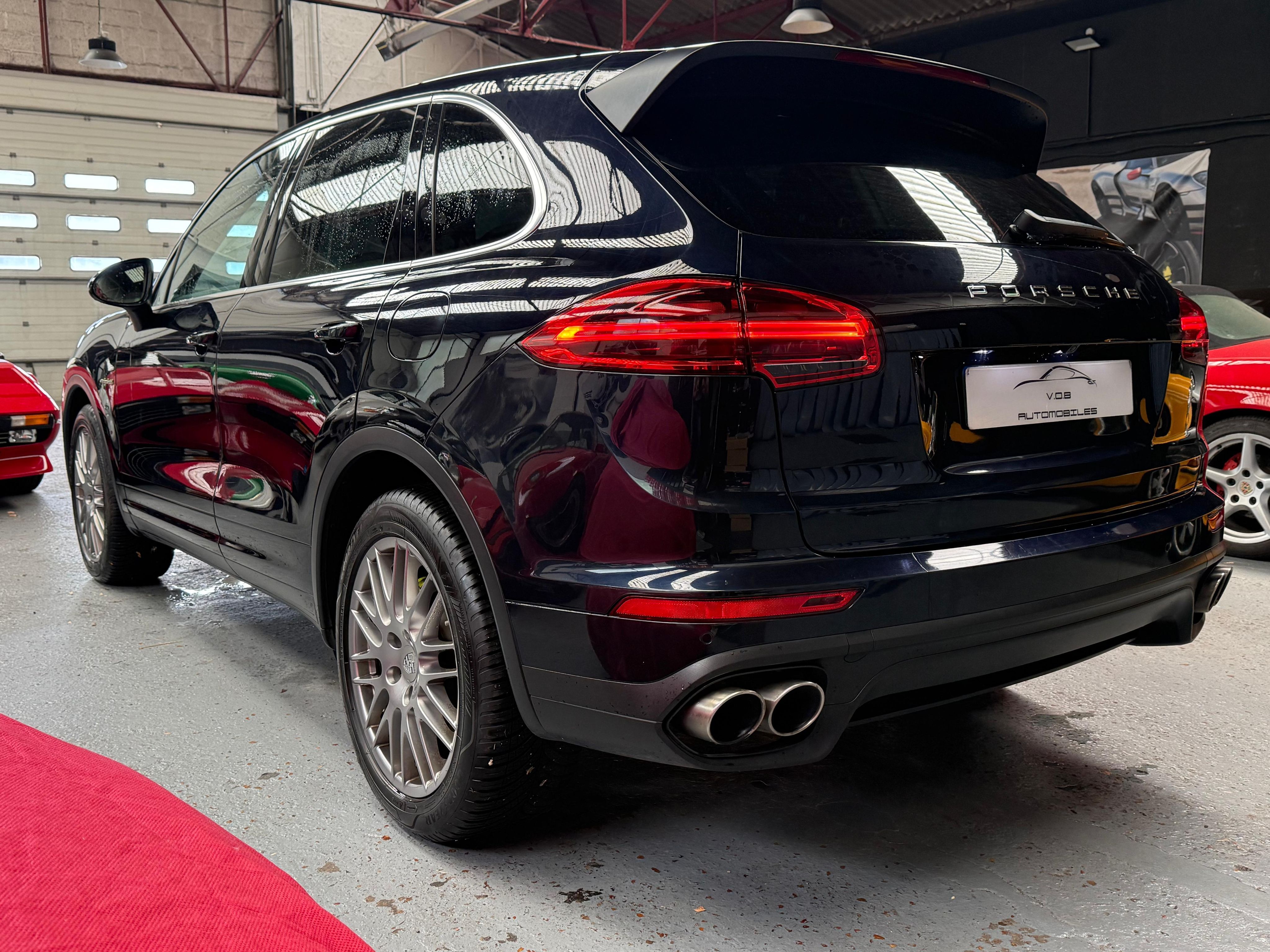 Porsche Cayenne 2015 — vue arriere trois-quarts (7)