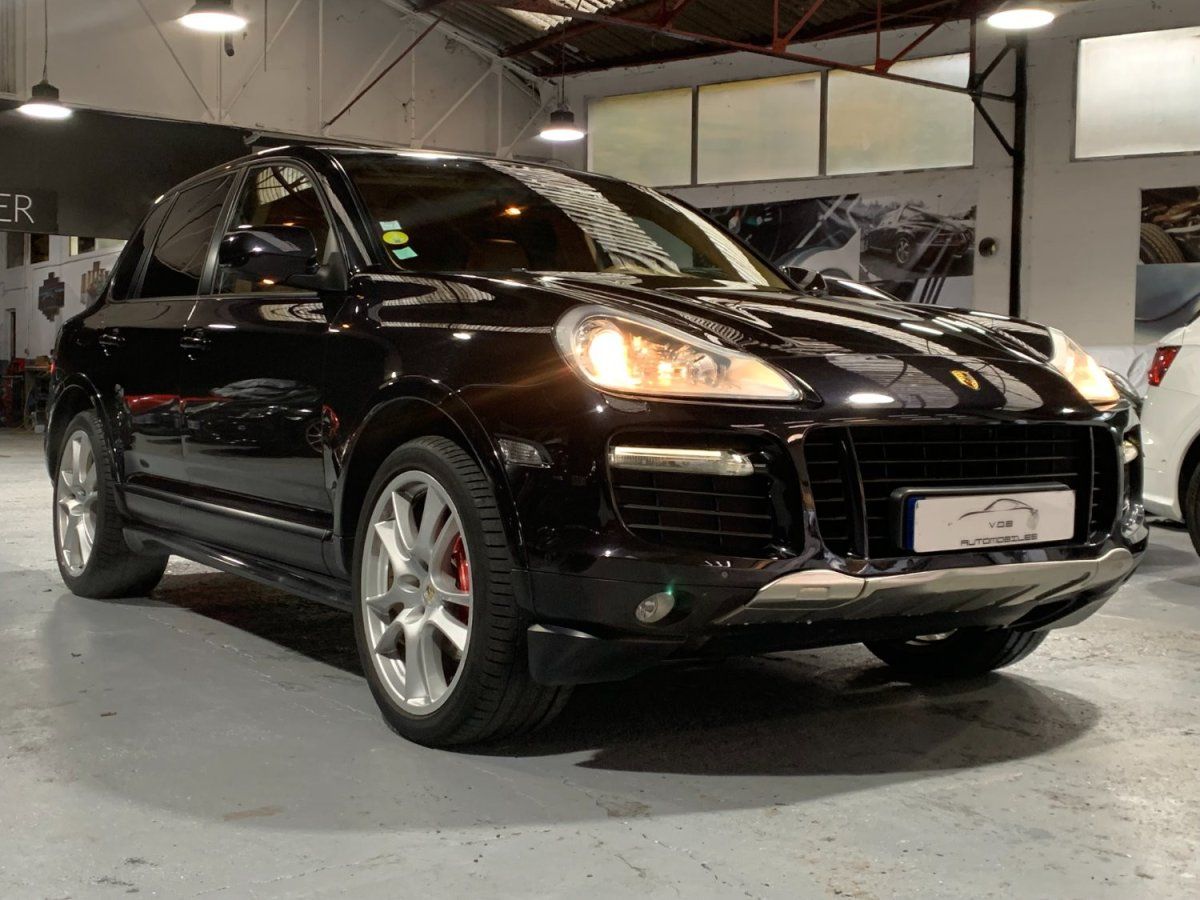 Porsche Cayenne GTS 2009 — vue avant trois-quarts (4)
