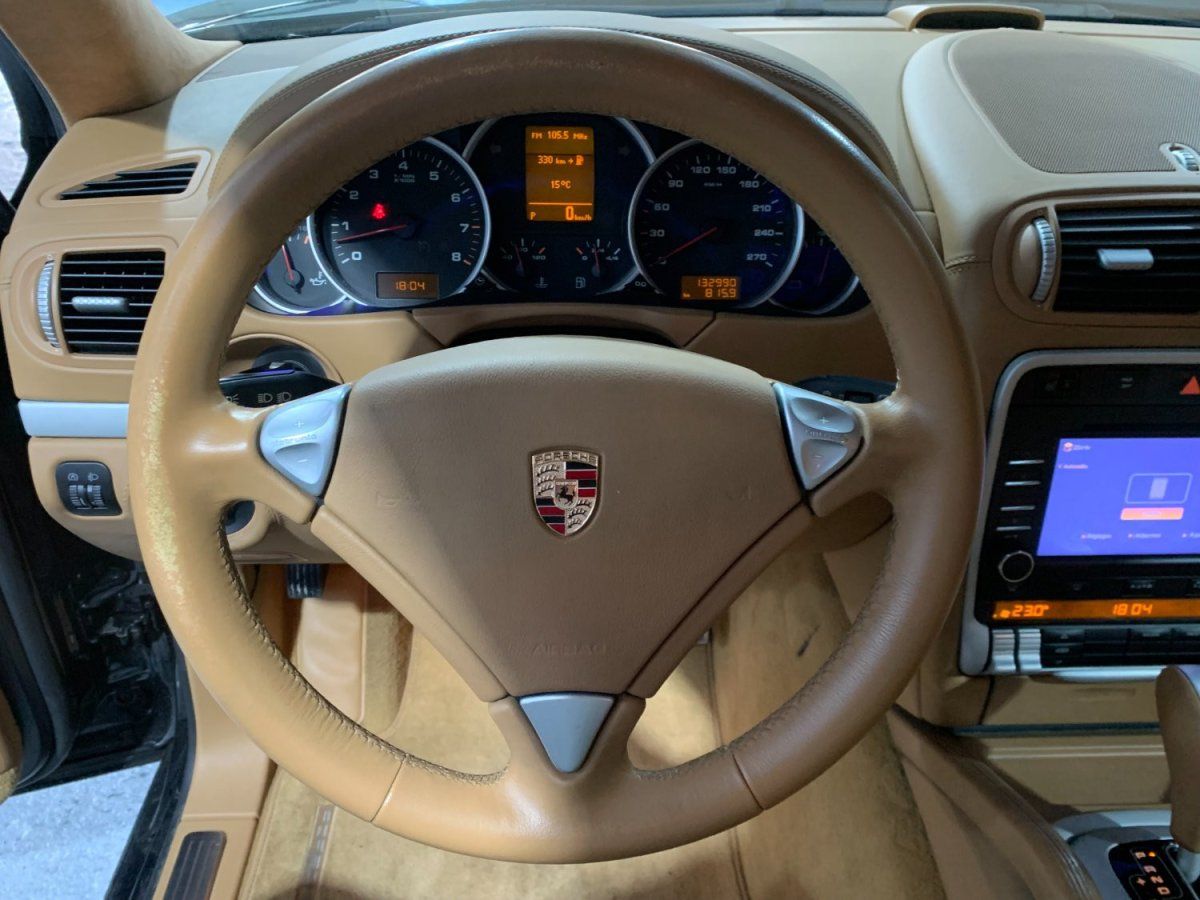 Porsche Cayenne GTS 2009 — detail interieur (24)