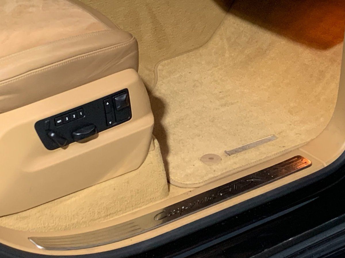 Porsche Cayenne GTS 2009 — detail interieur (36)