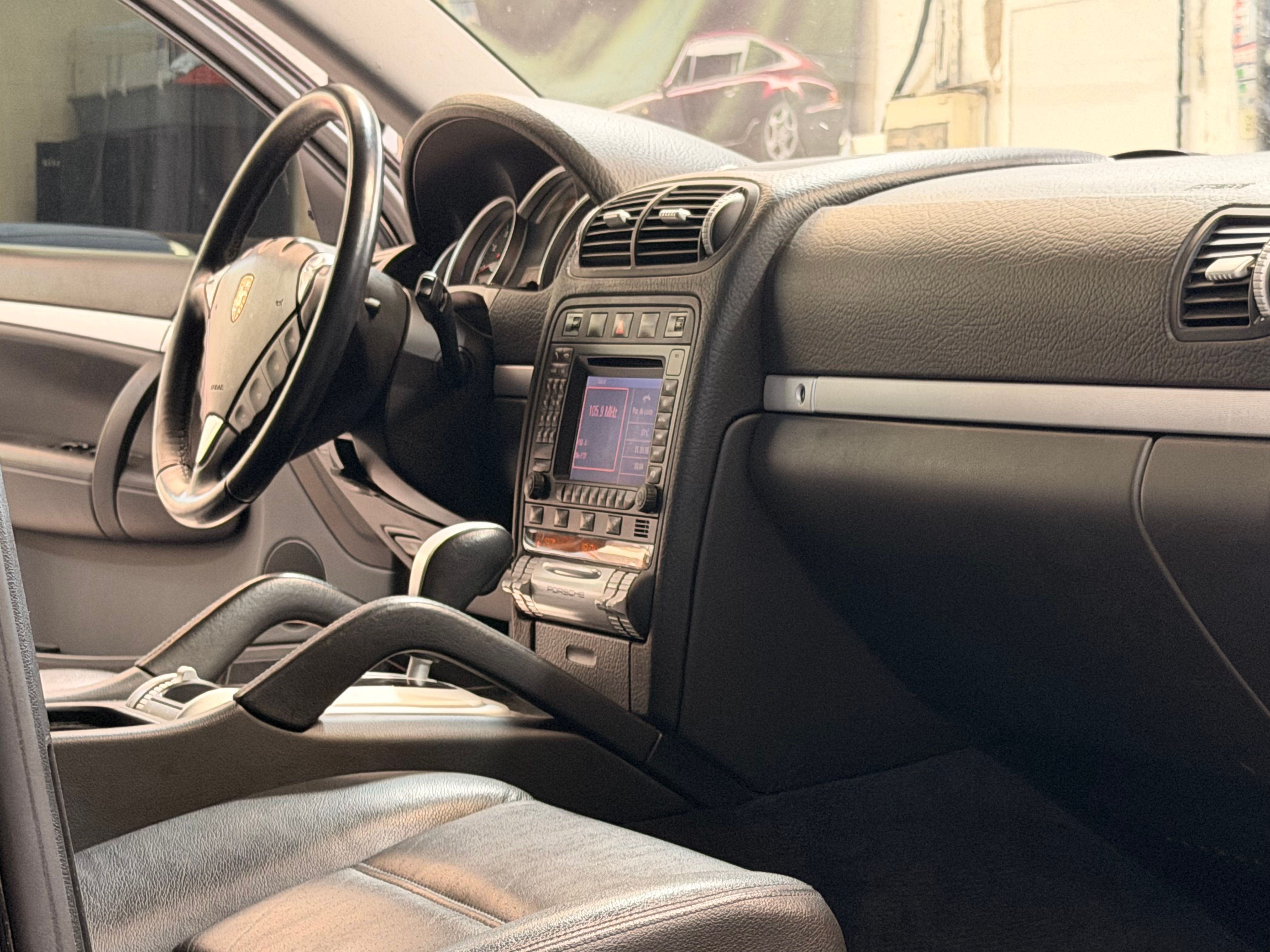 Porsche Cayenne S 2005 — tableau de bord (16)
