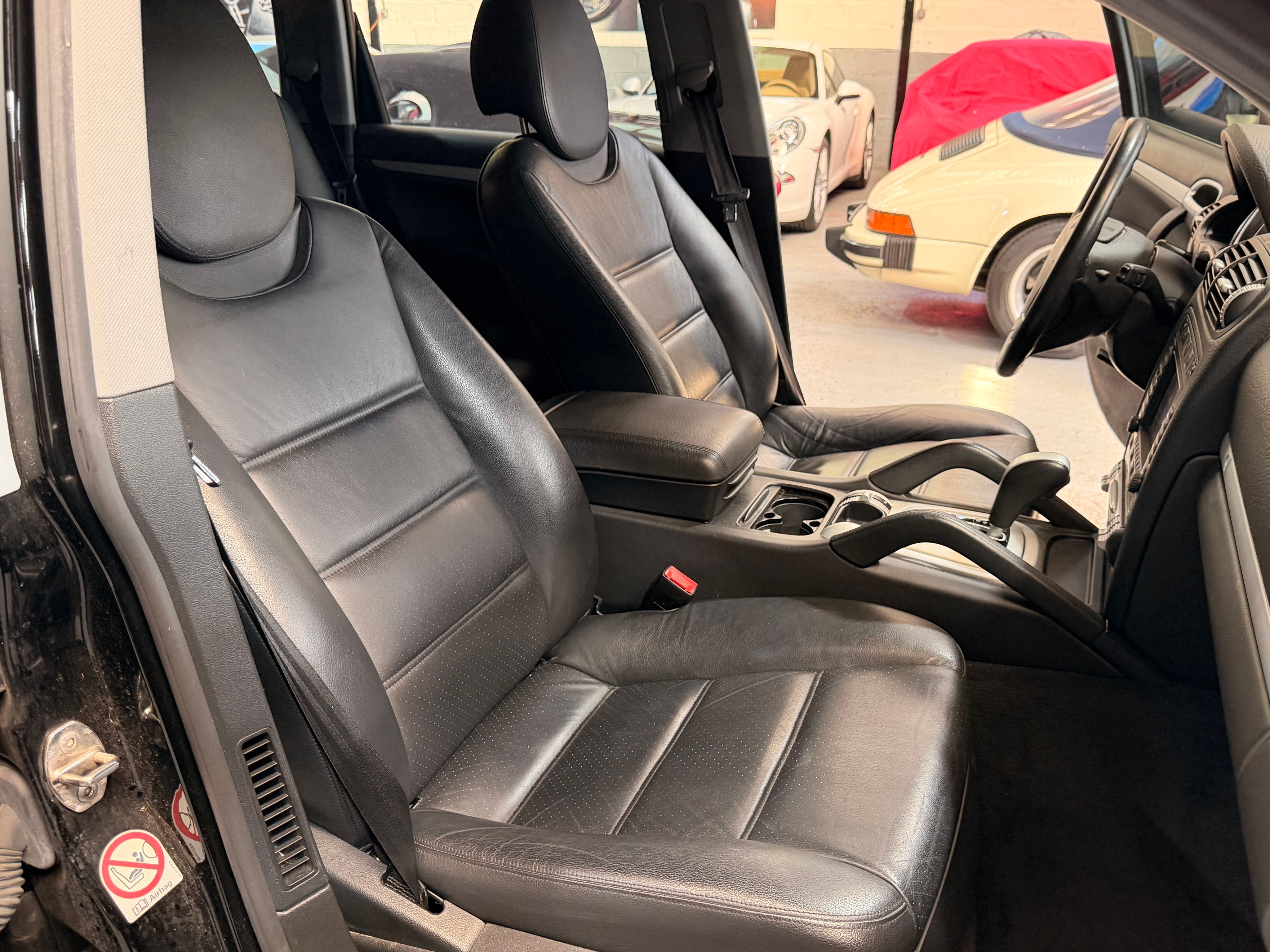 Porsche Cayenne S 2005 — sieges (21)