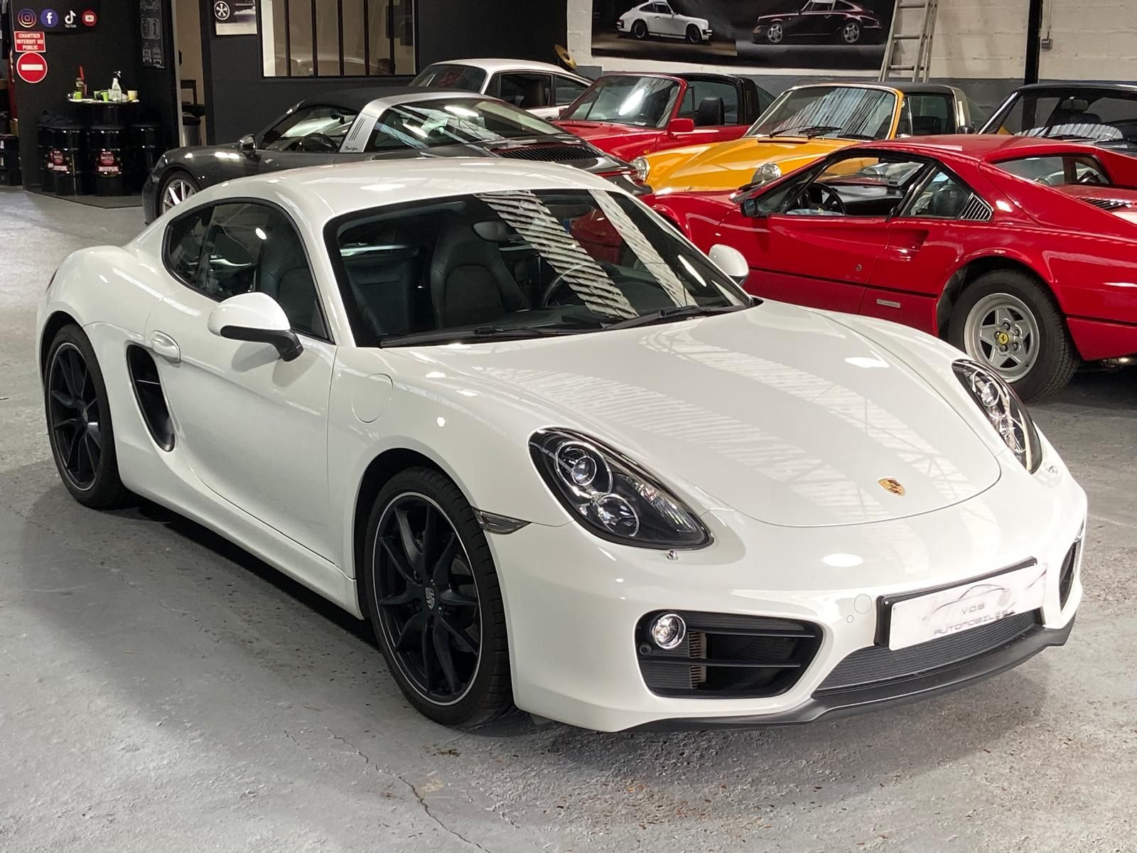 Porsche 981 Cayman 2.7 275cv PDK 52000 km 2016 — photo (35)