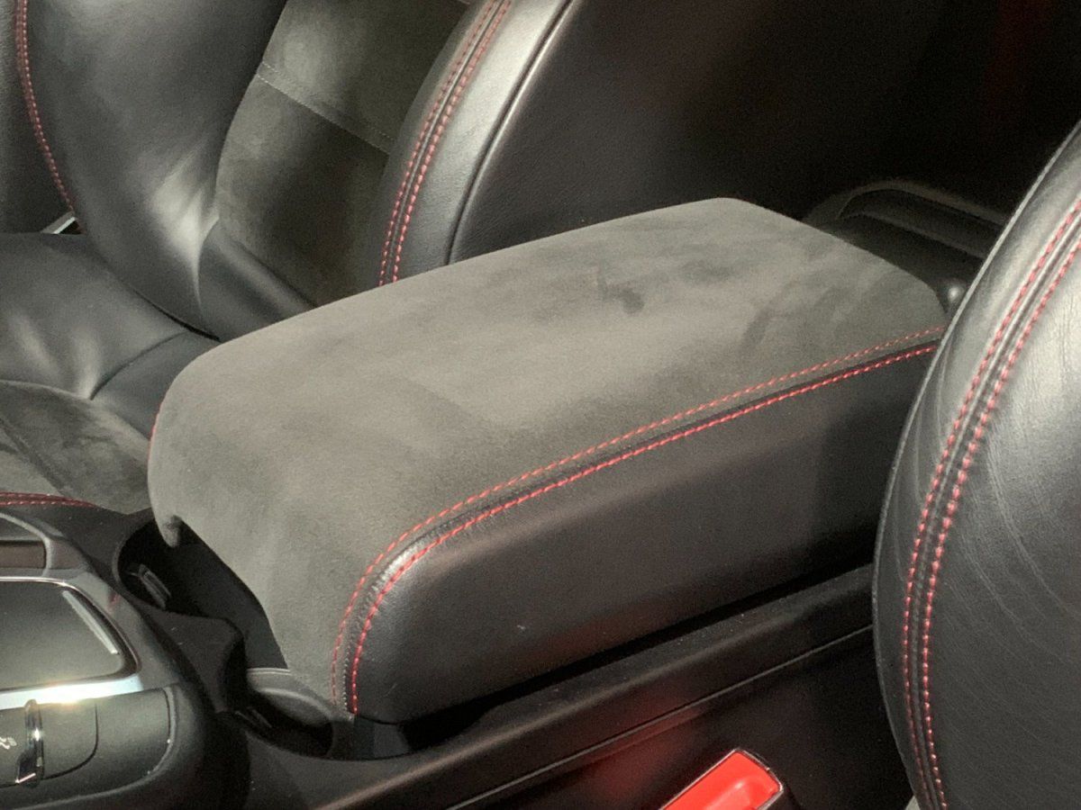 Porsche Macan GTS 2017 — detail interieur (41)