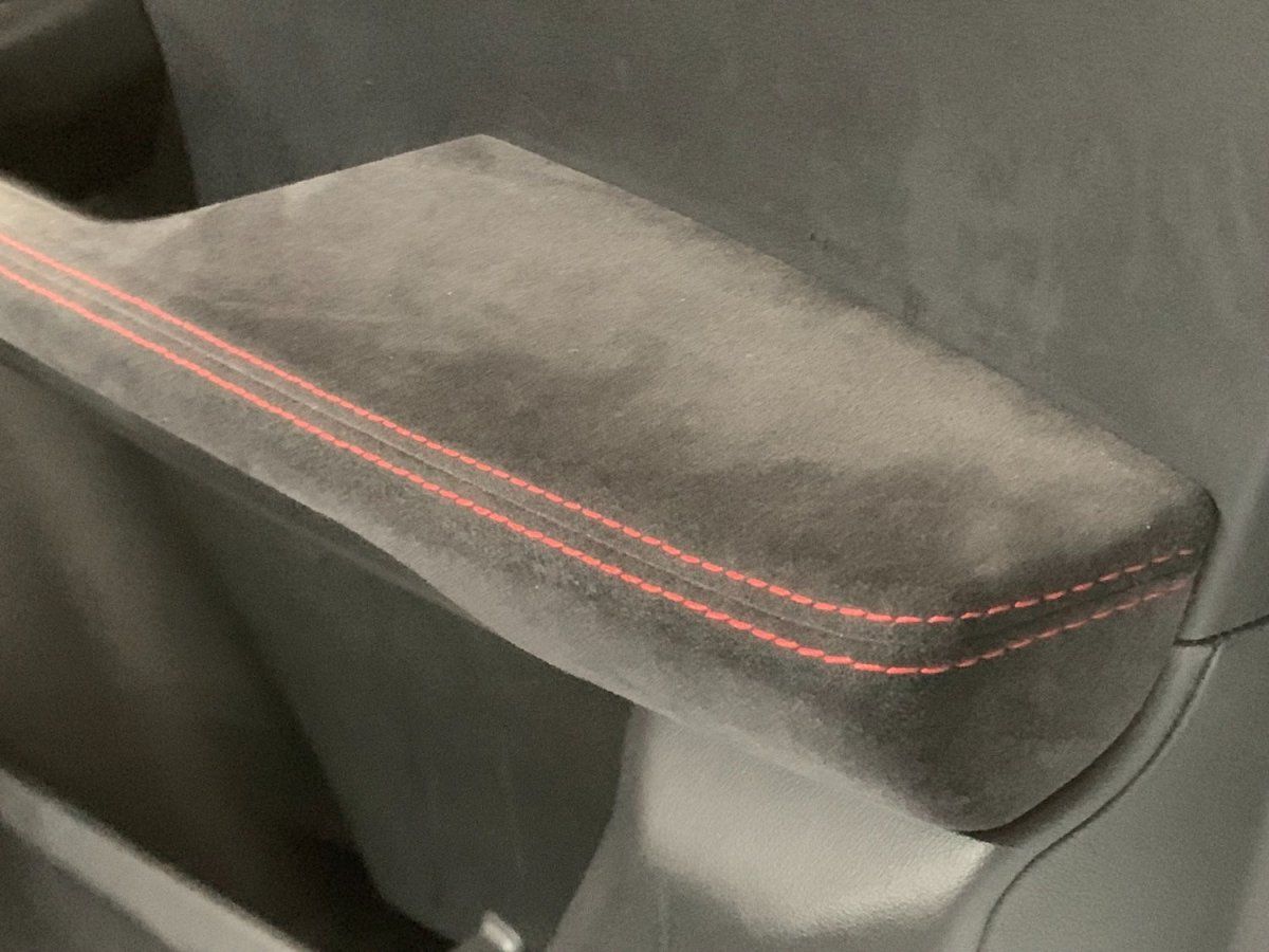 Porsche Macan GTS 2017 — detail interieur (43)