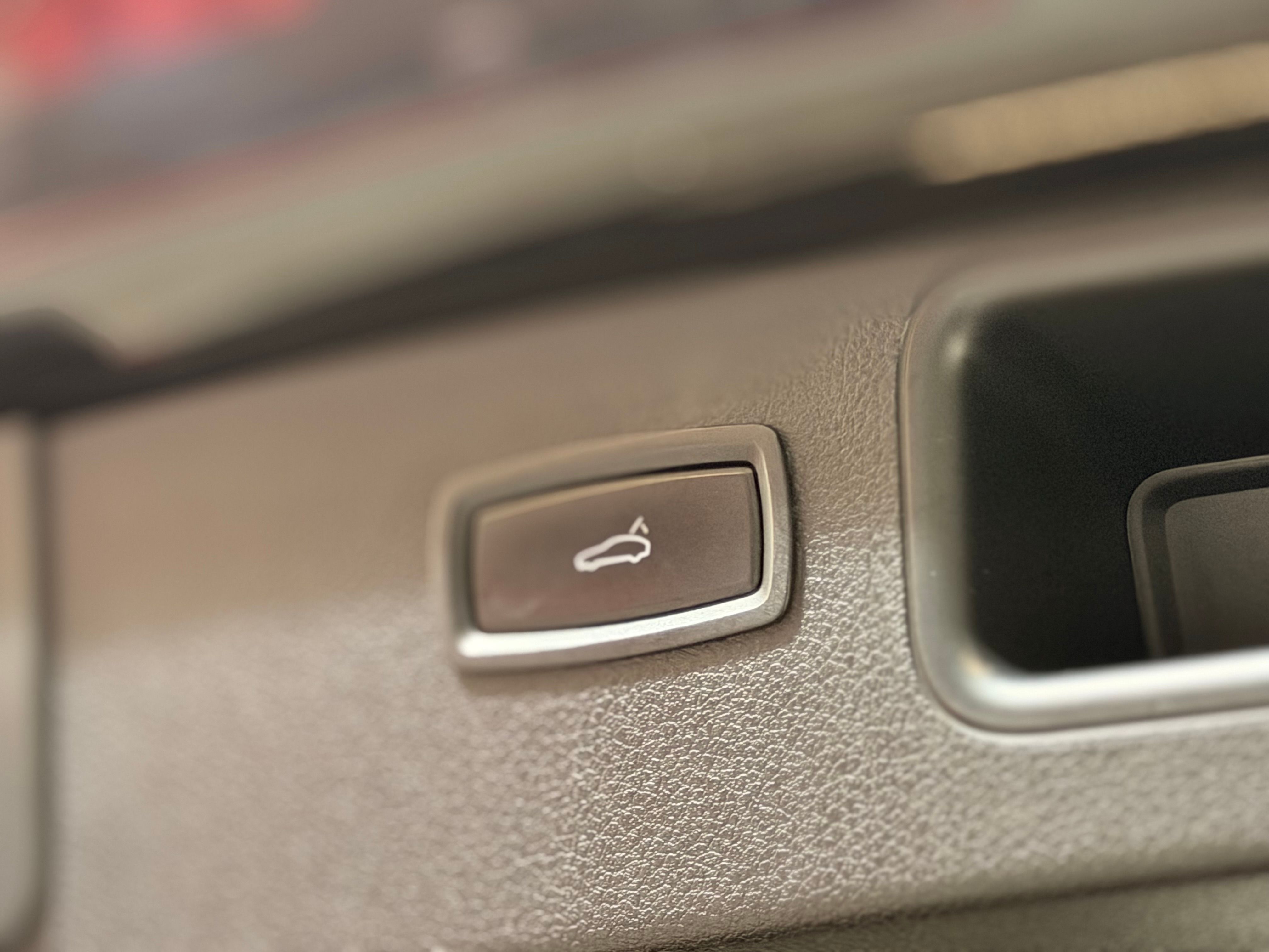 Porsche Macan GTS 3.6 360CV PDK 2017 2016 — detail (46)