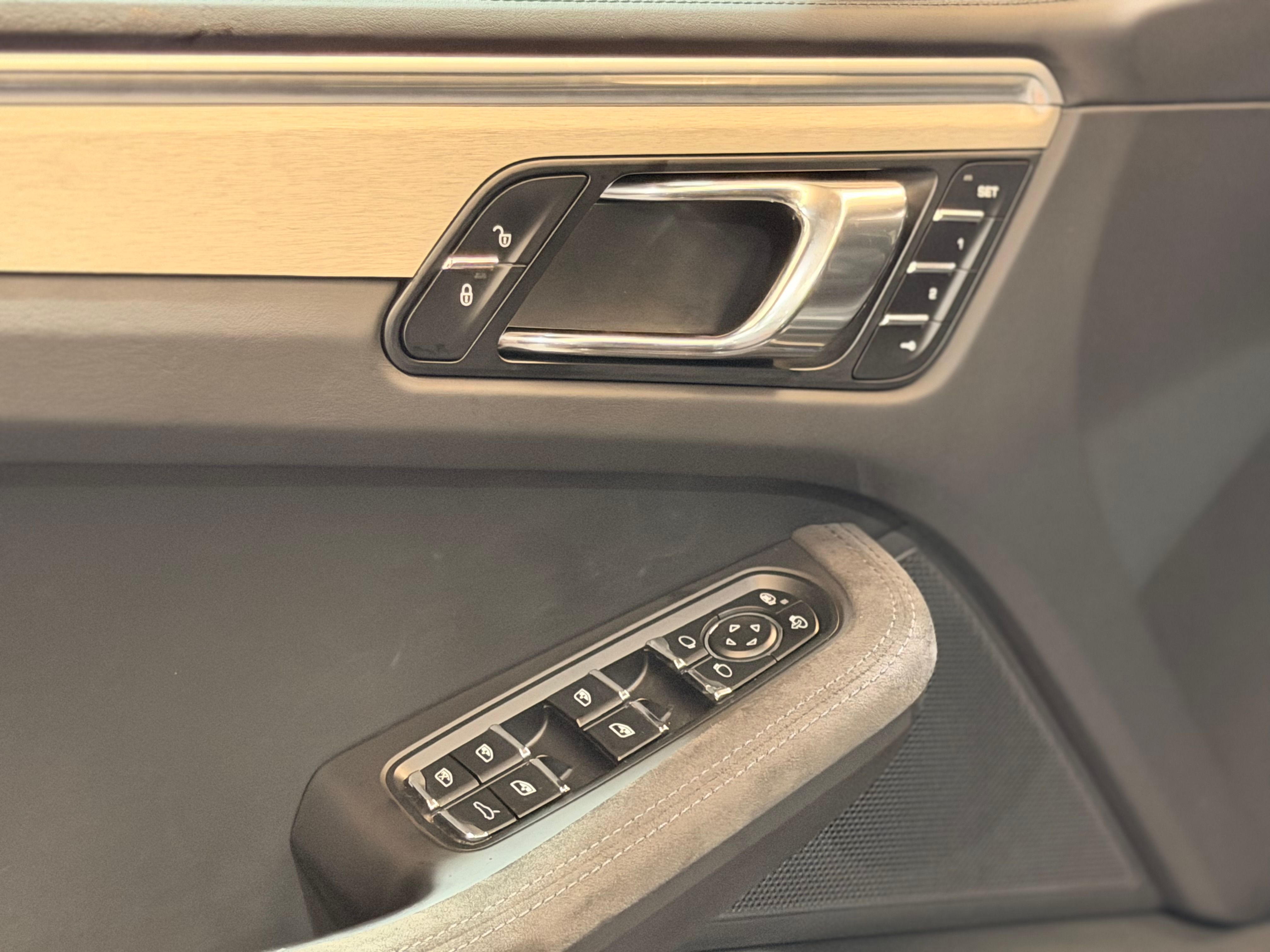 Porsche Macan GTS 3.6 360CV PDK 2017 2016 — detail (51)
