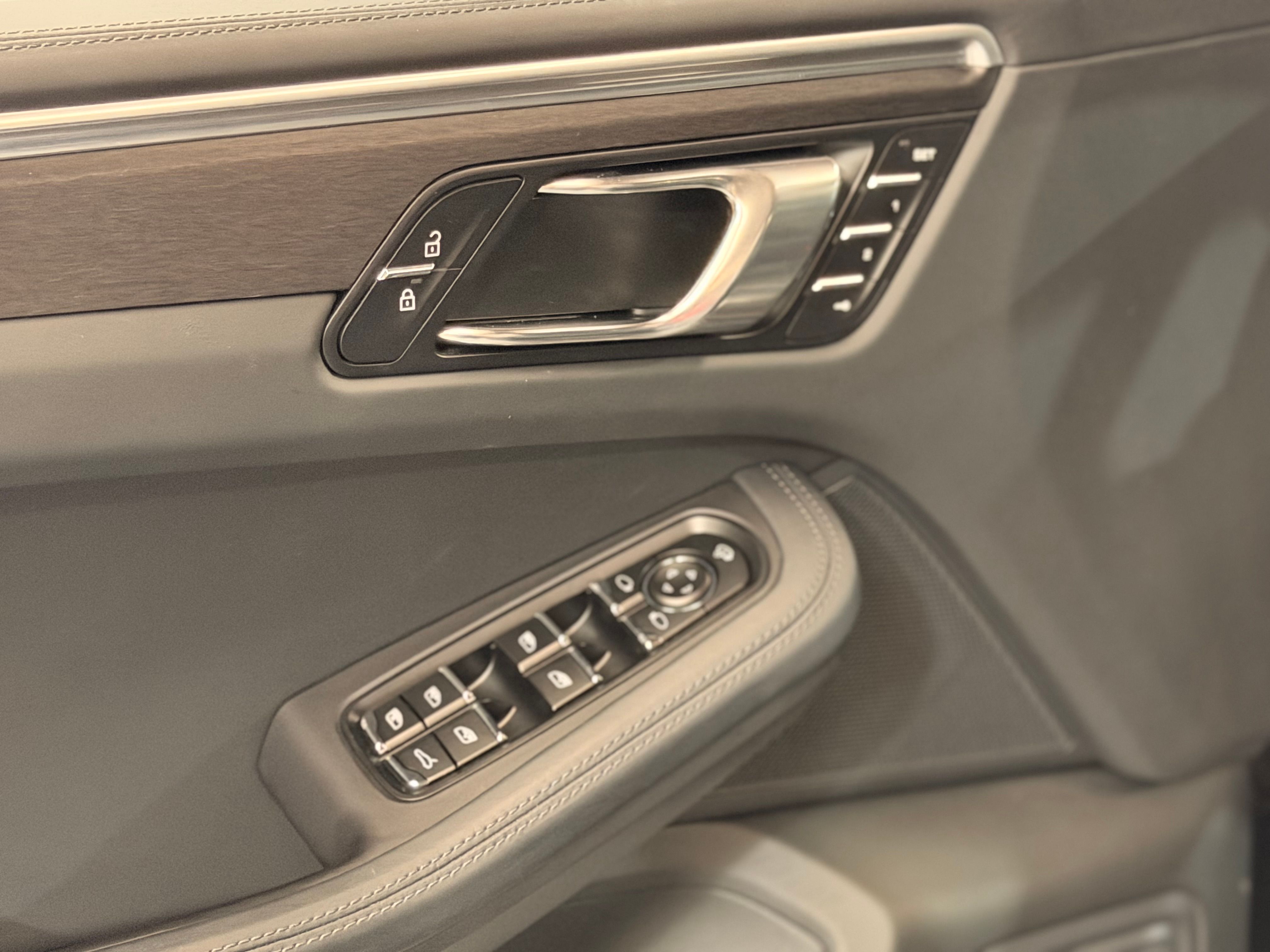 Porsche Macan GTS PDK 2.9 380cv  2022 66000 km France 2022 — detail (51)
