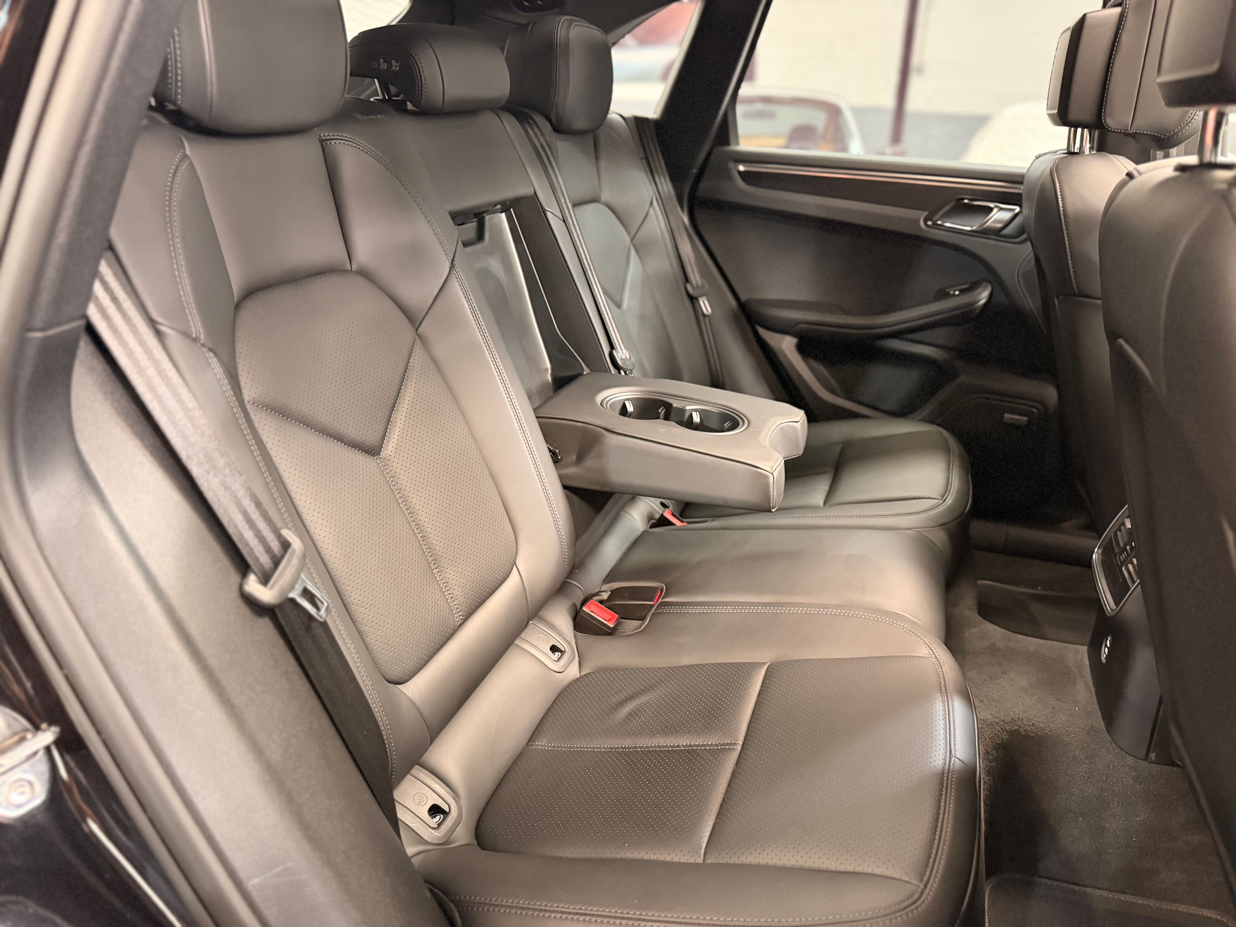 Porsche Macan GTS PDK 2.9 380cv  2022 66000 km France 2022 — sieges (25)