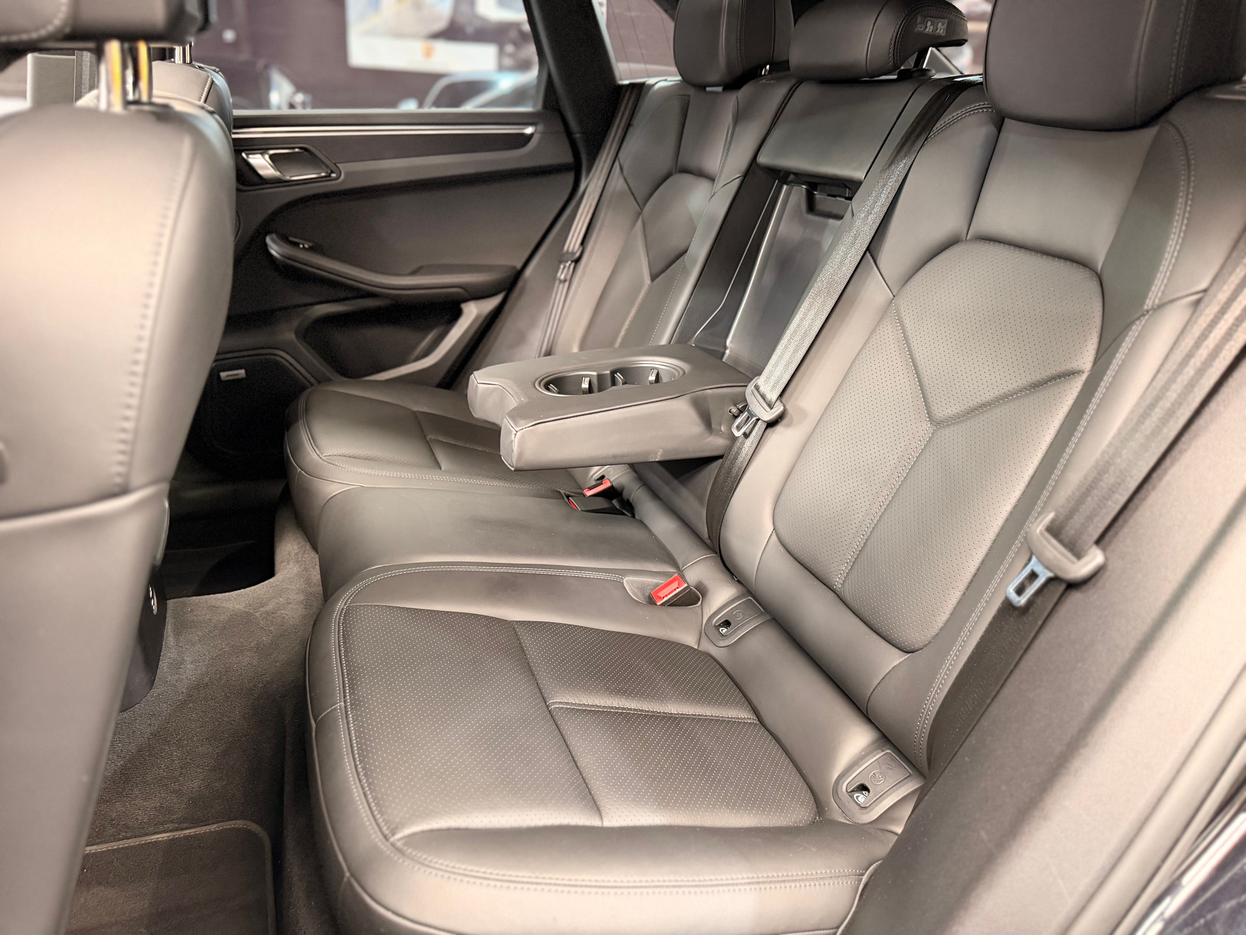 Porsche Macan GTS PDK 2.9 380cv  2022 66000 km France 2022 — sieges (27)