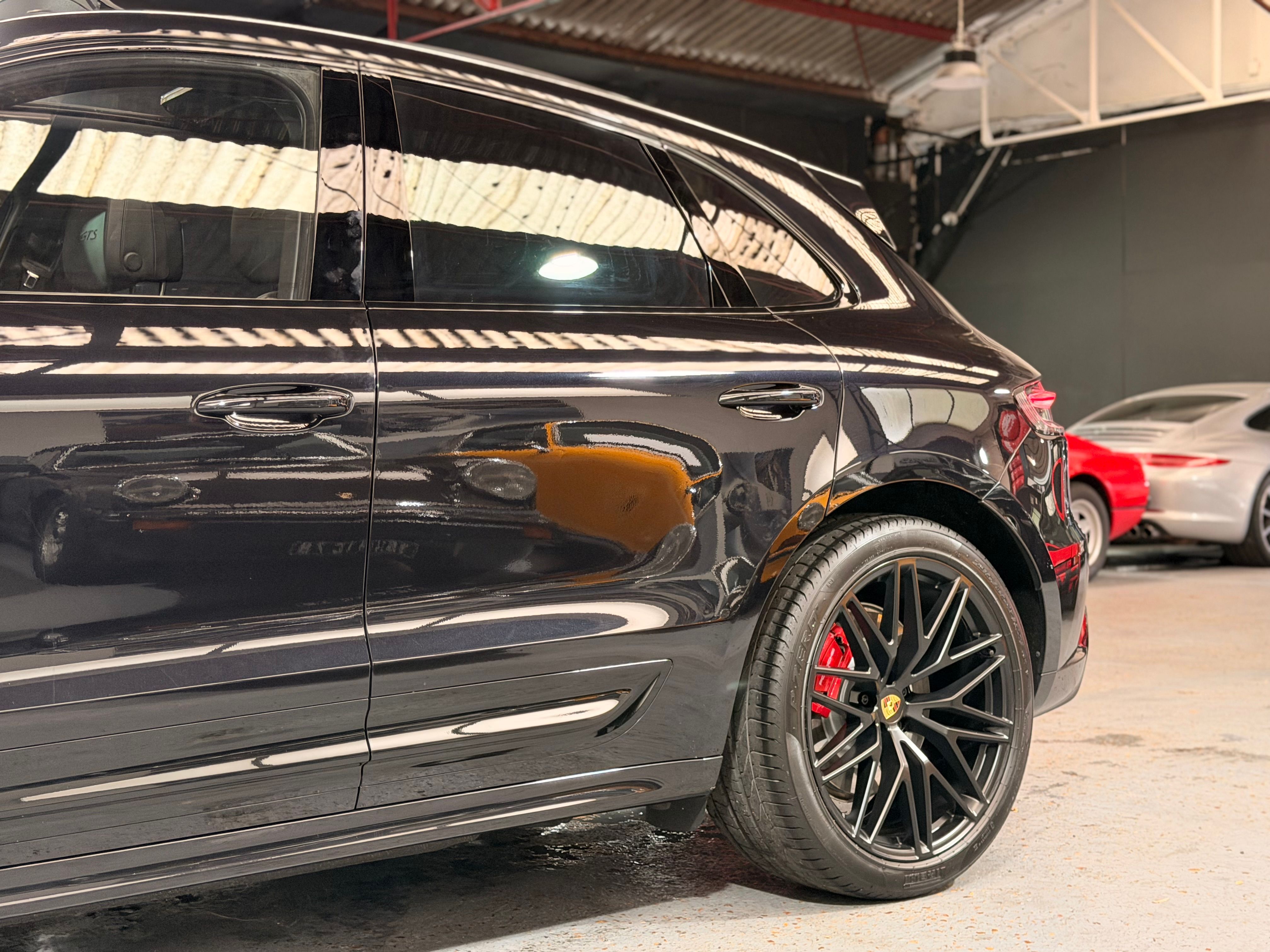 Porsche Macan GTS PDK 2.9 380cv  2022 66000 km France 2022 — profil lateral (6)