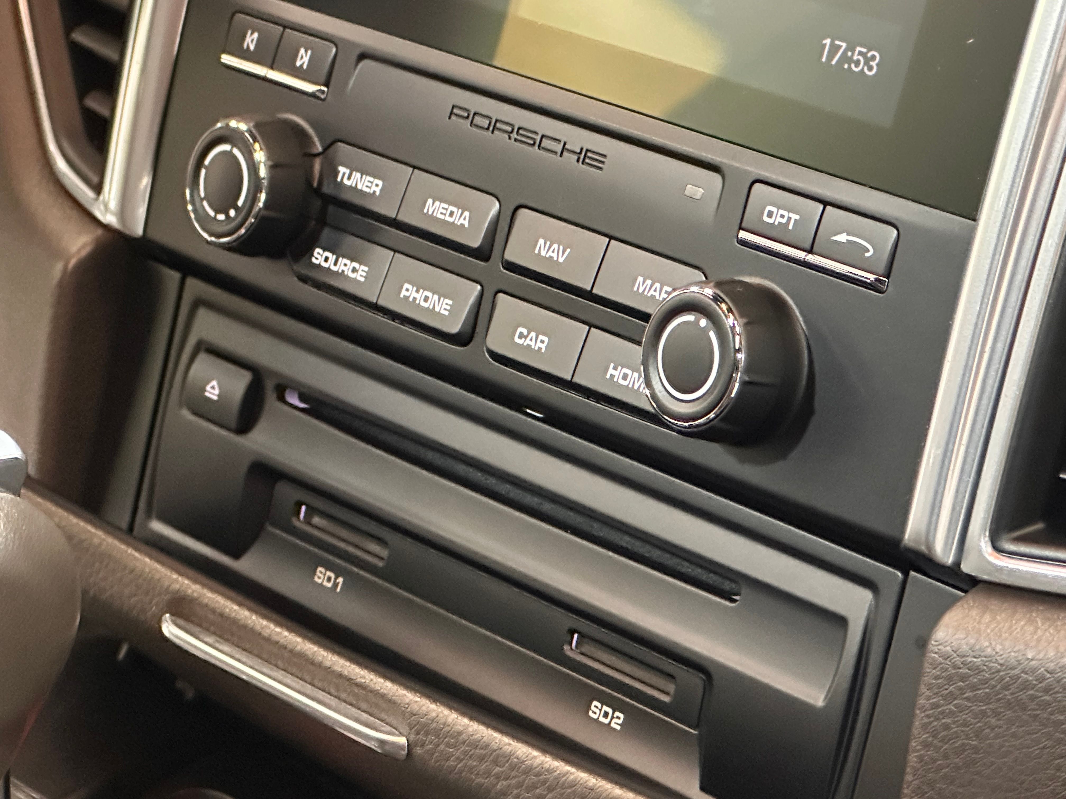 Porsche Macan S 2016 — detail (47)