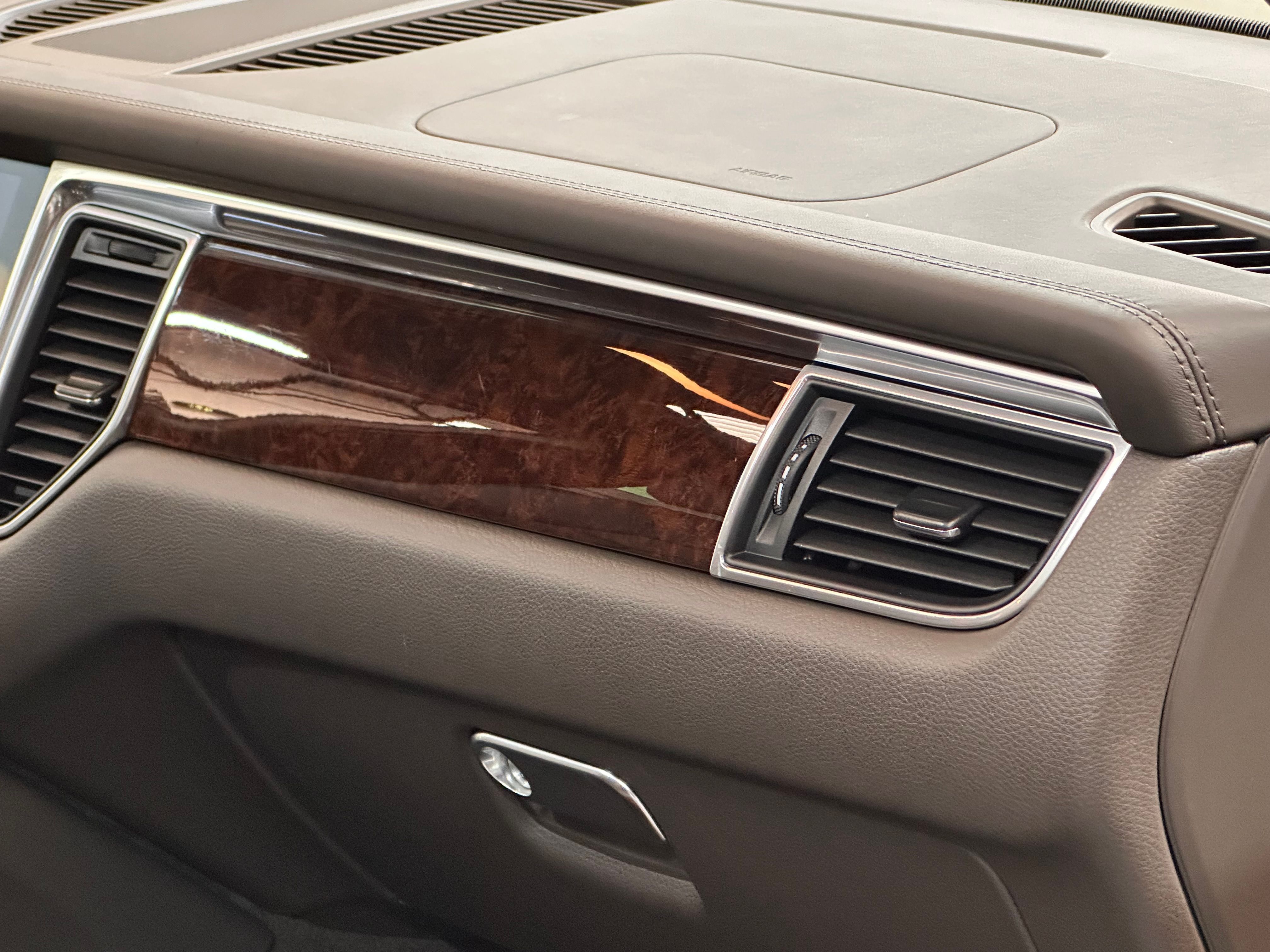 Porsche Macan S 2016 — detail (48)