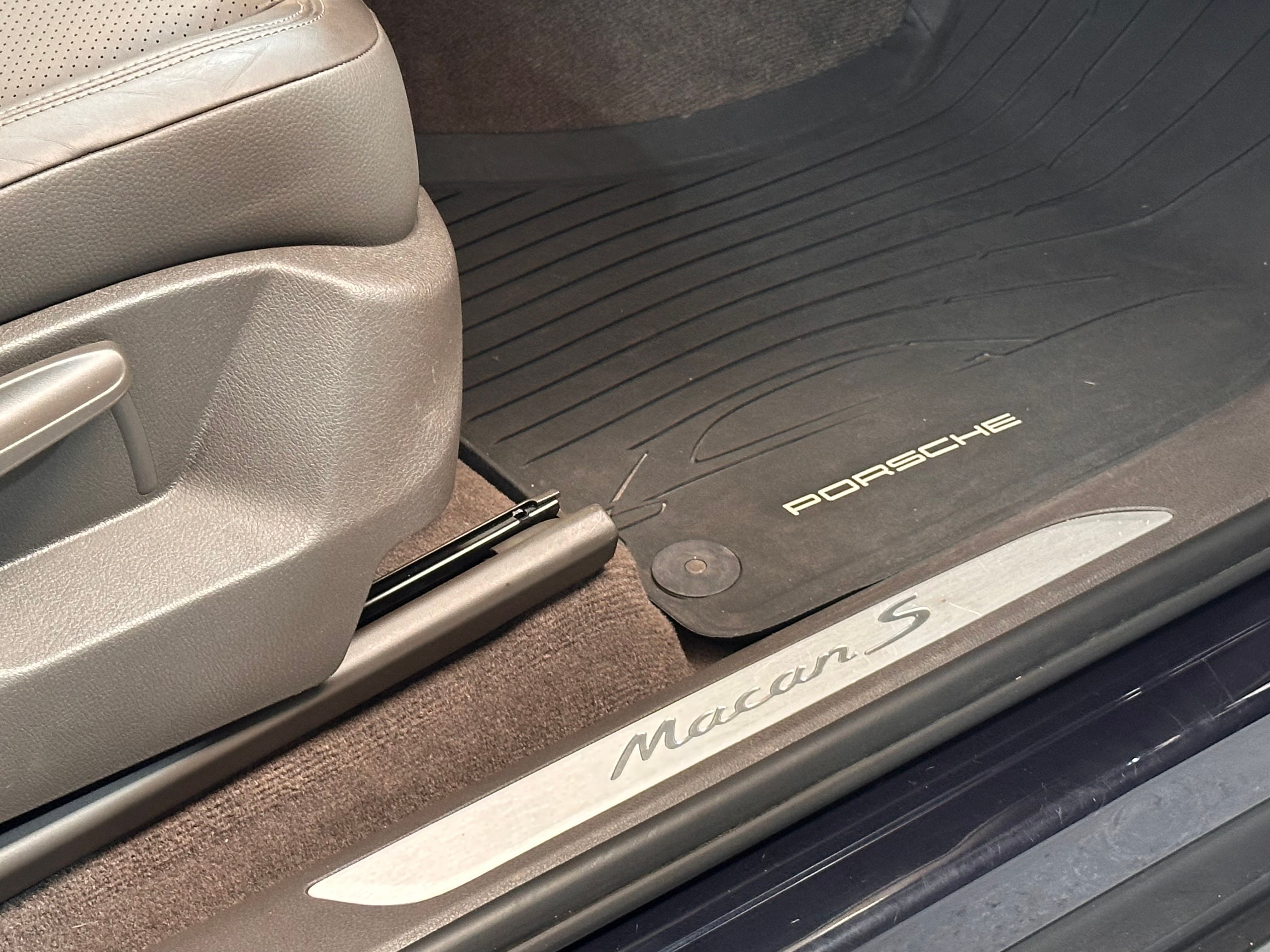 Porsche Macan S 2016 — detail (52)