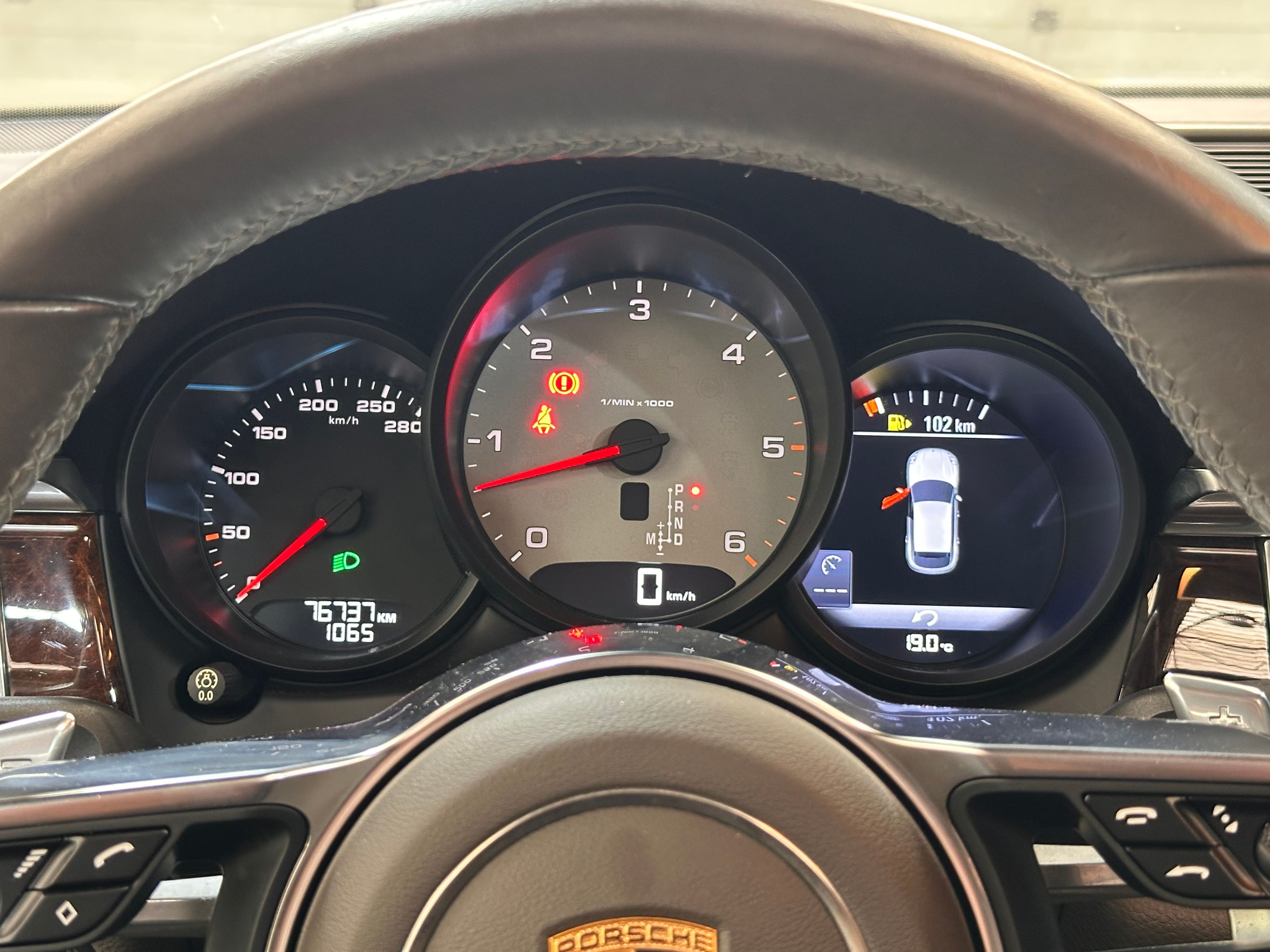 Porsche Macan S 2016 — detail (59)