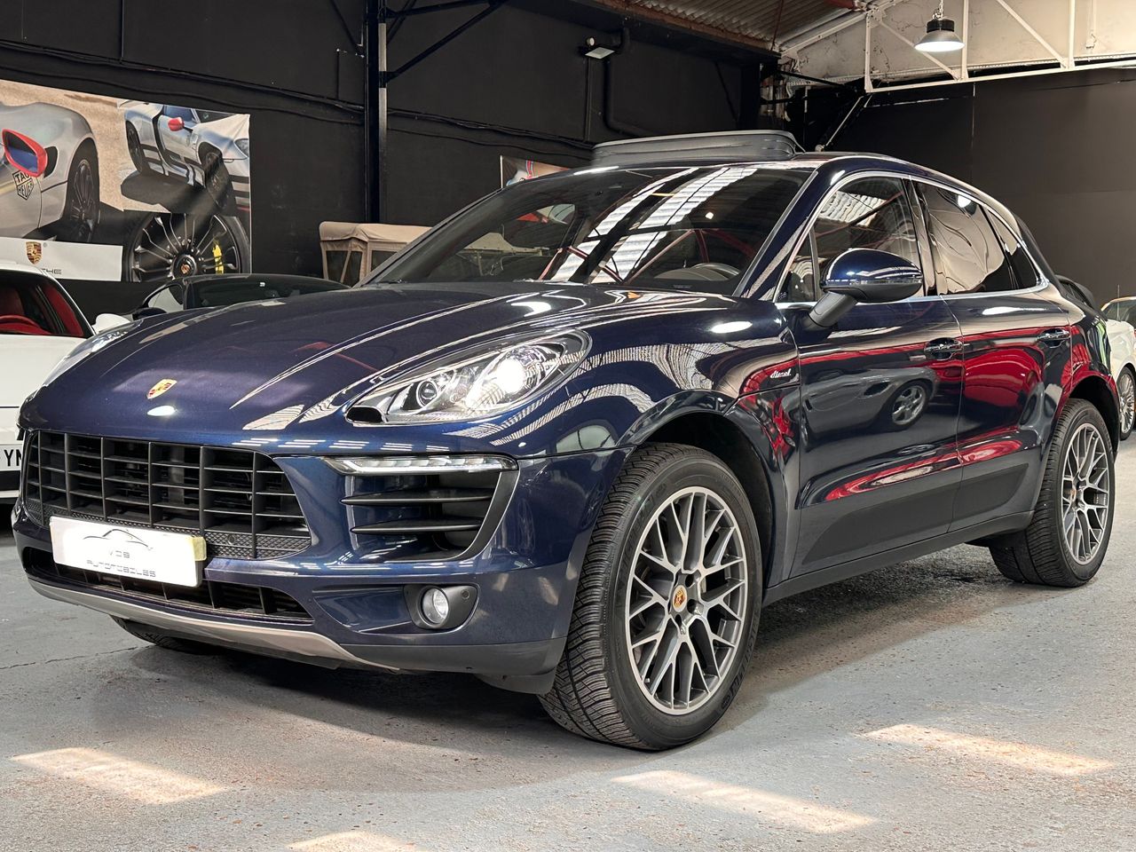 Porsche Macan S 2016 — vue avant trois-quarts (1)