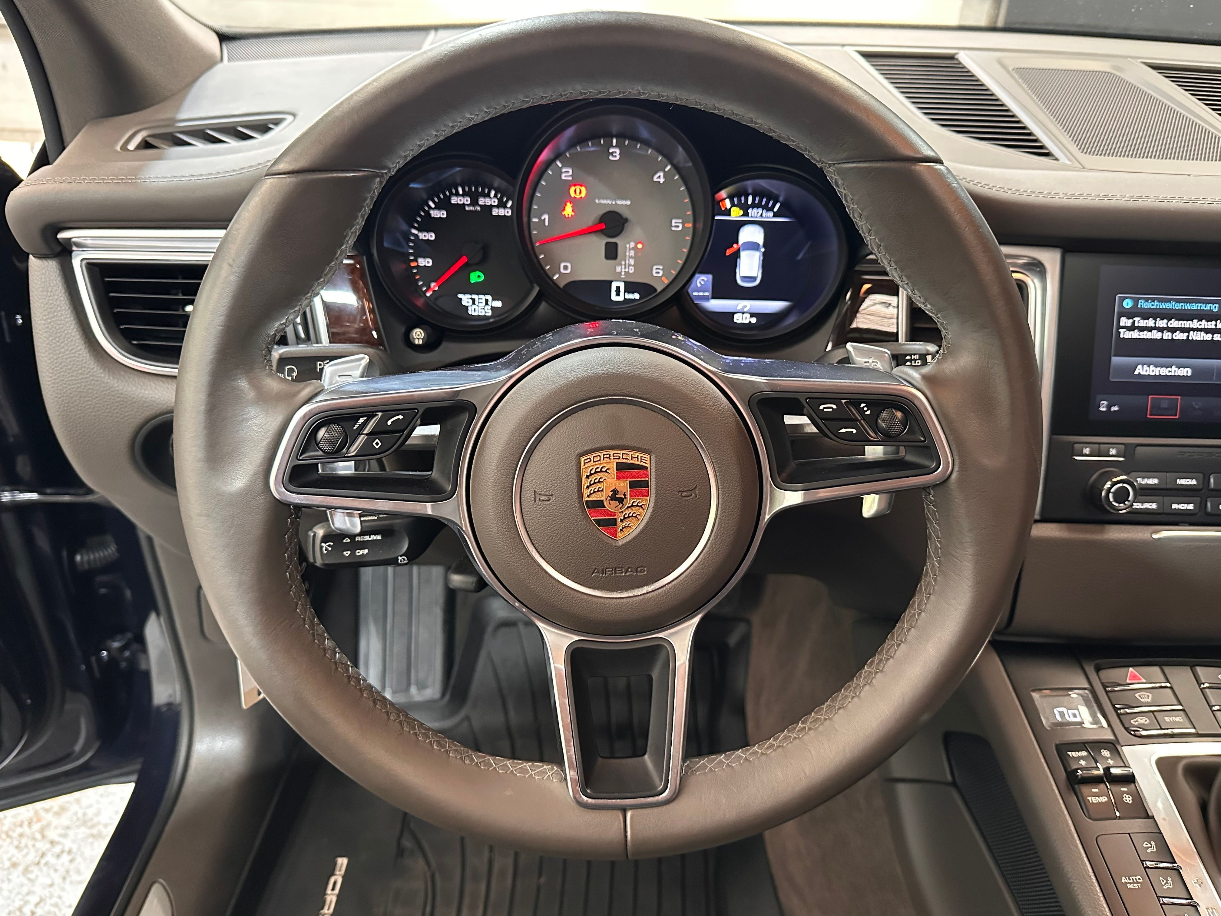 Porsche Macan S 2016 — tableau de bord (19)