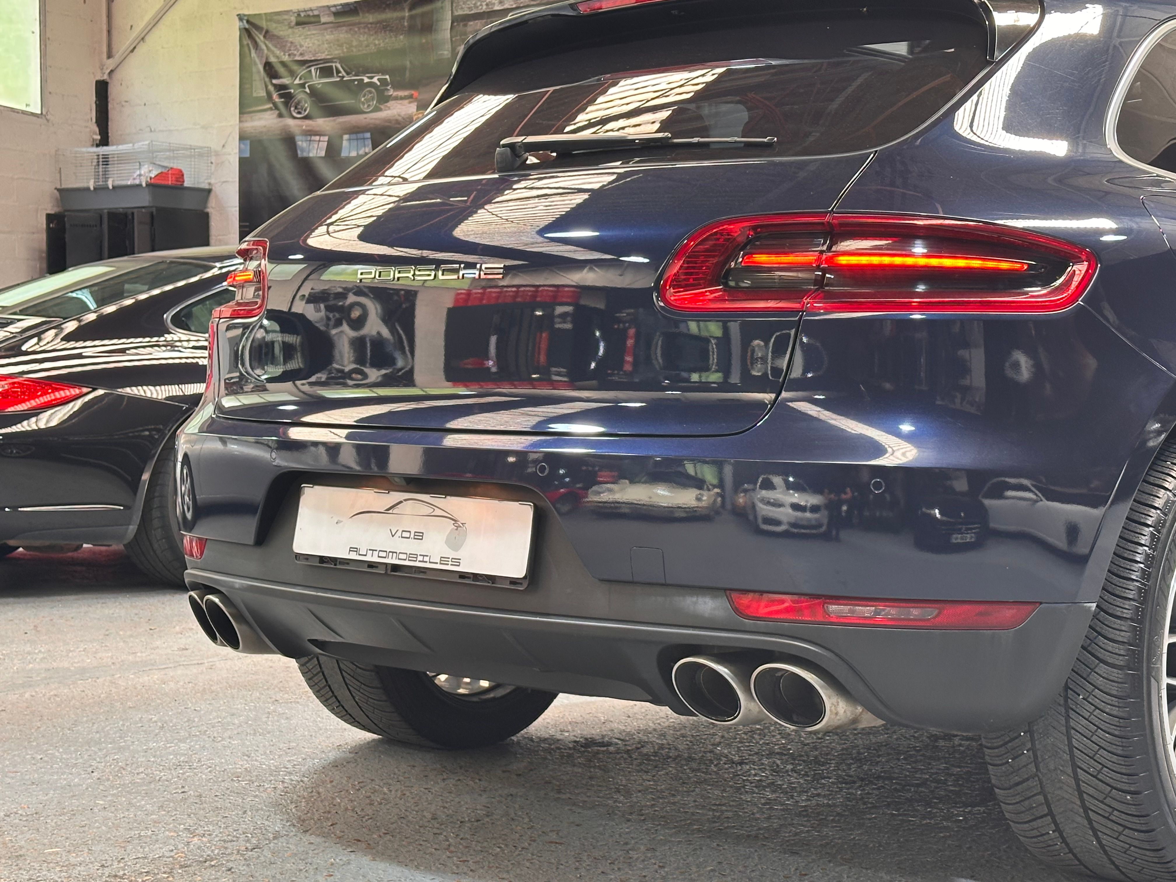 Porsche Macan S 2016 — vue arriere trois-quarts (14)