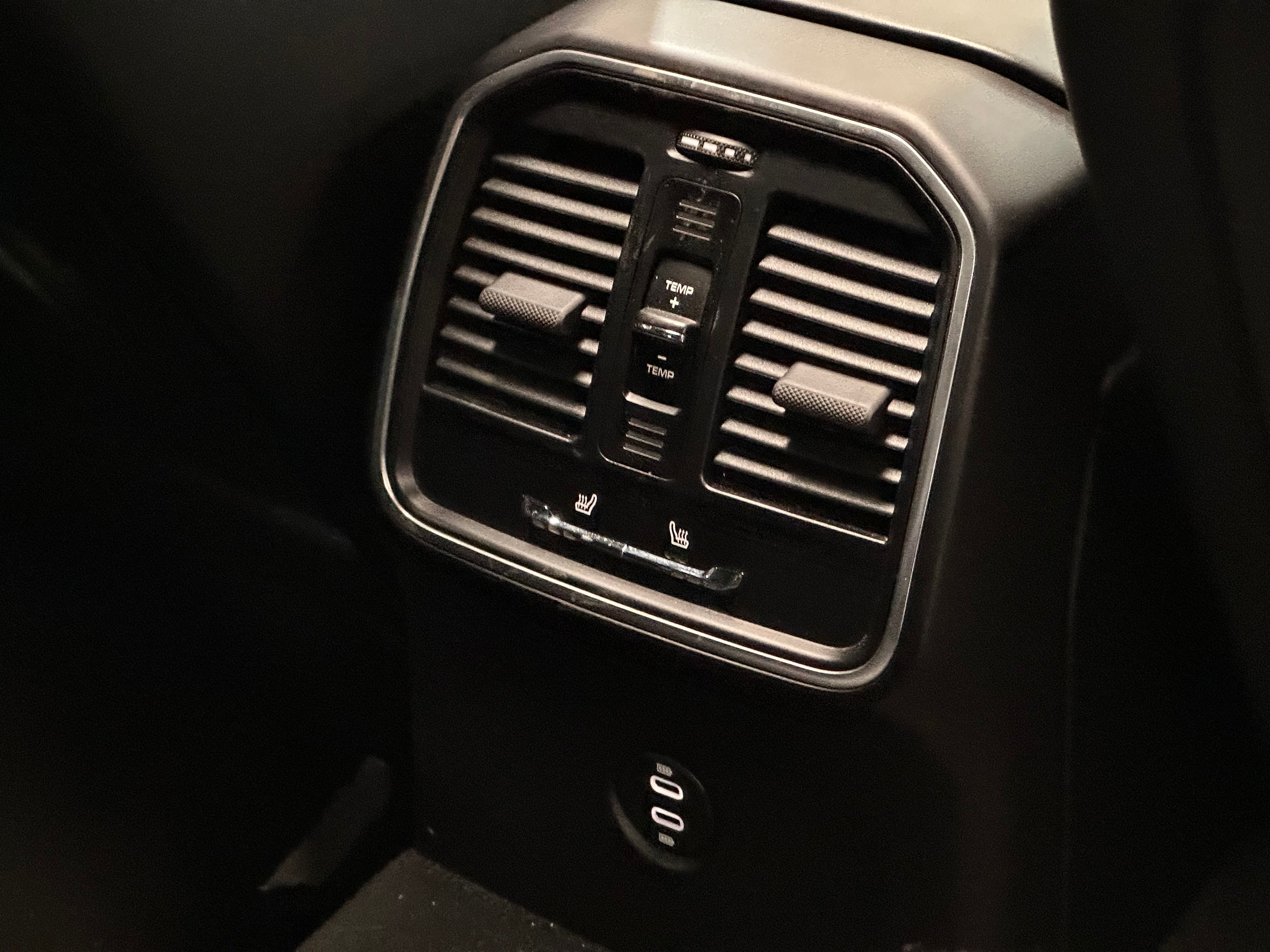 Porsche Macan S 2021 — detail (35)