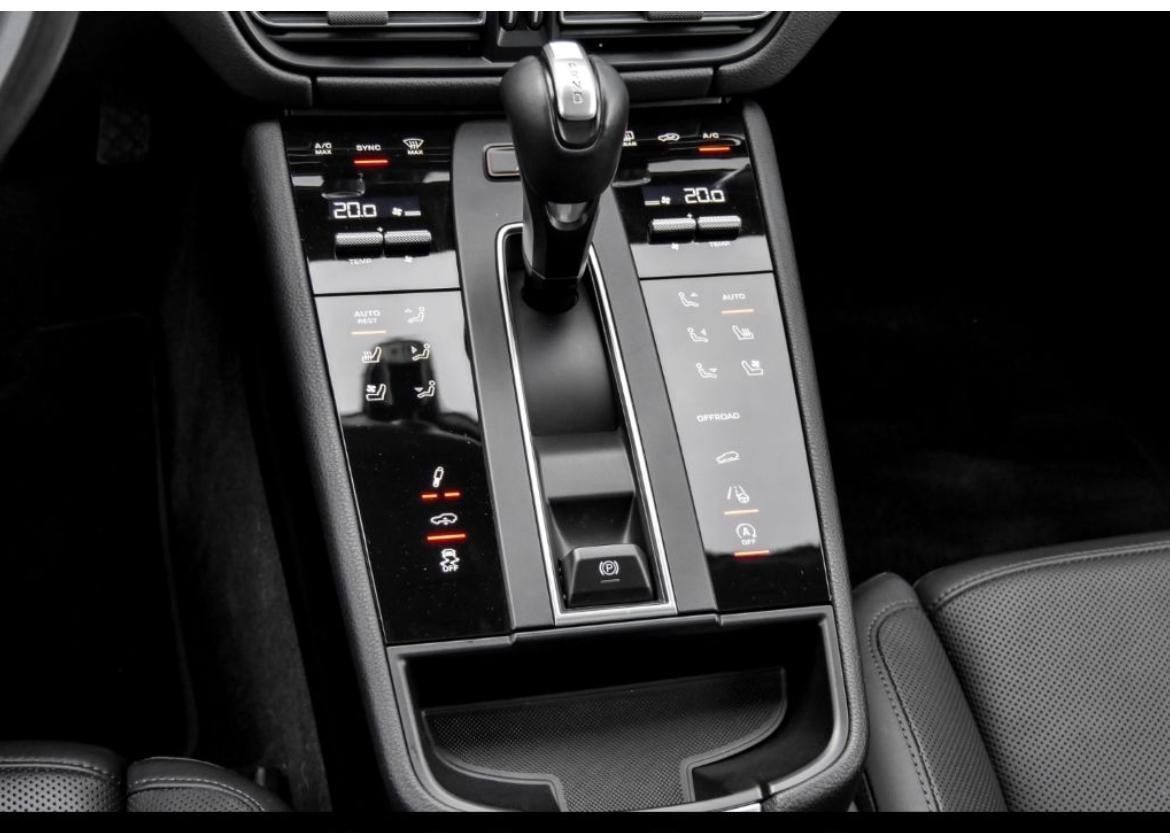 Porsche Macan S 2021 — tableau de bord (22)
