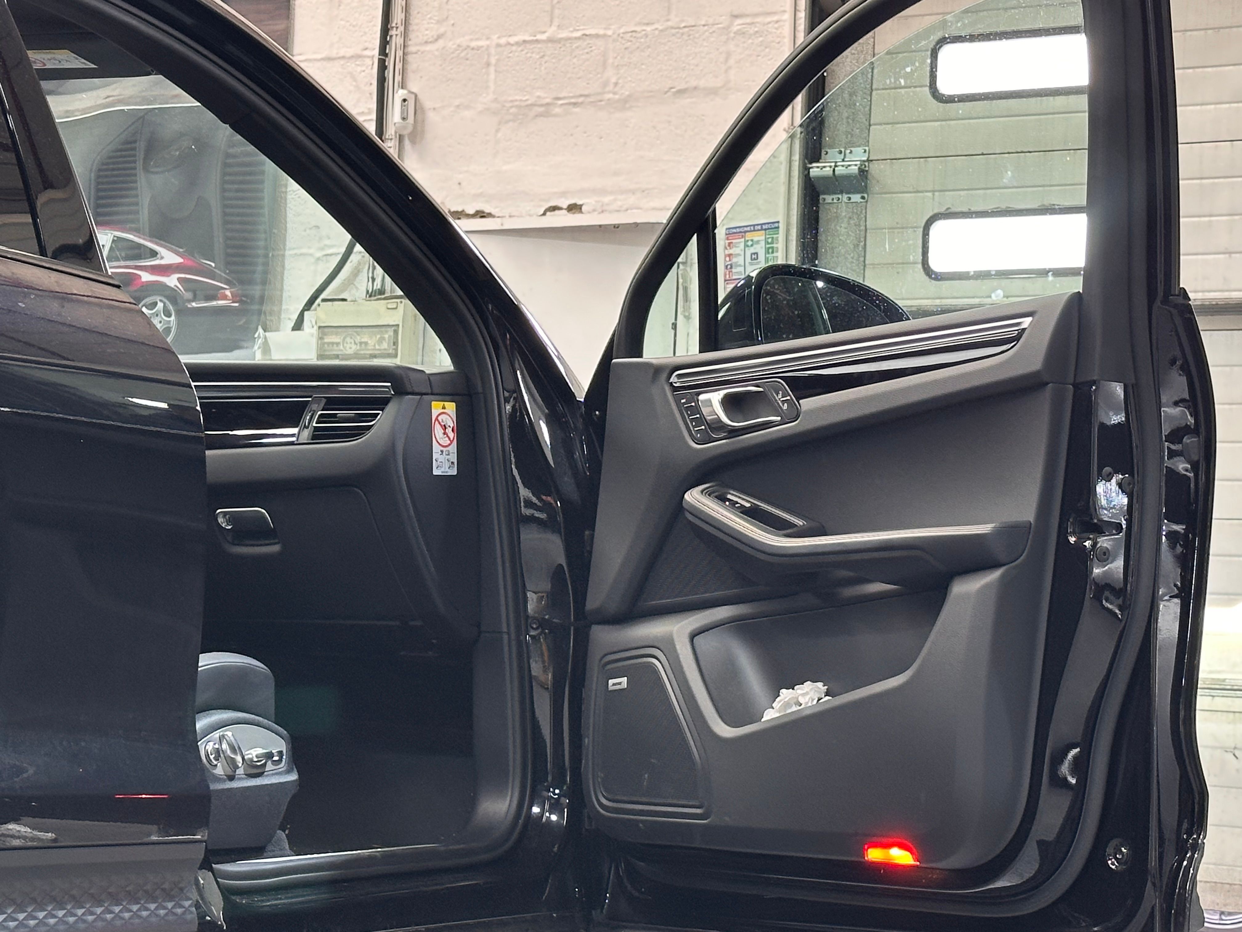Porsche Macan S 2021 — places arriere (26)