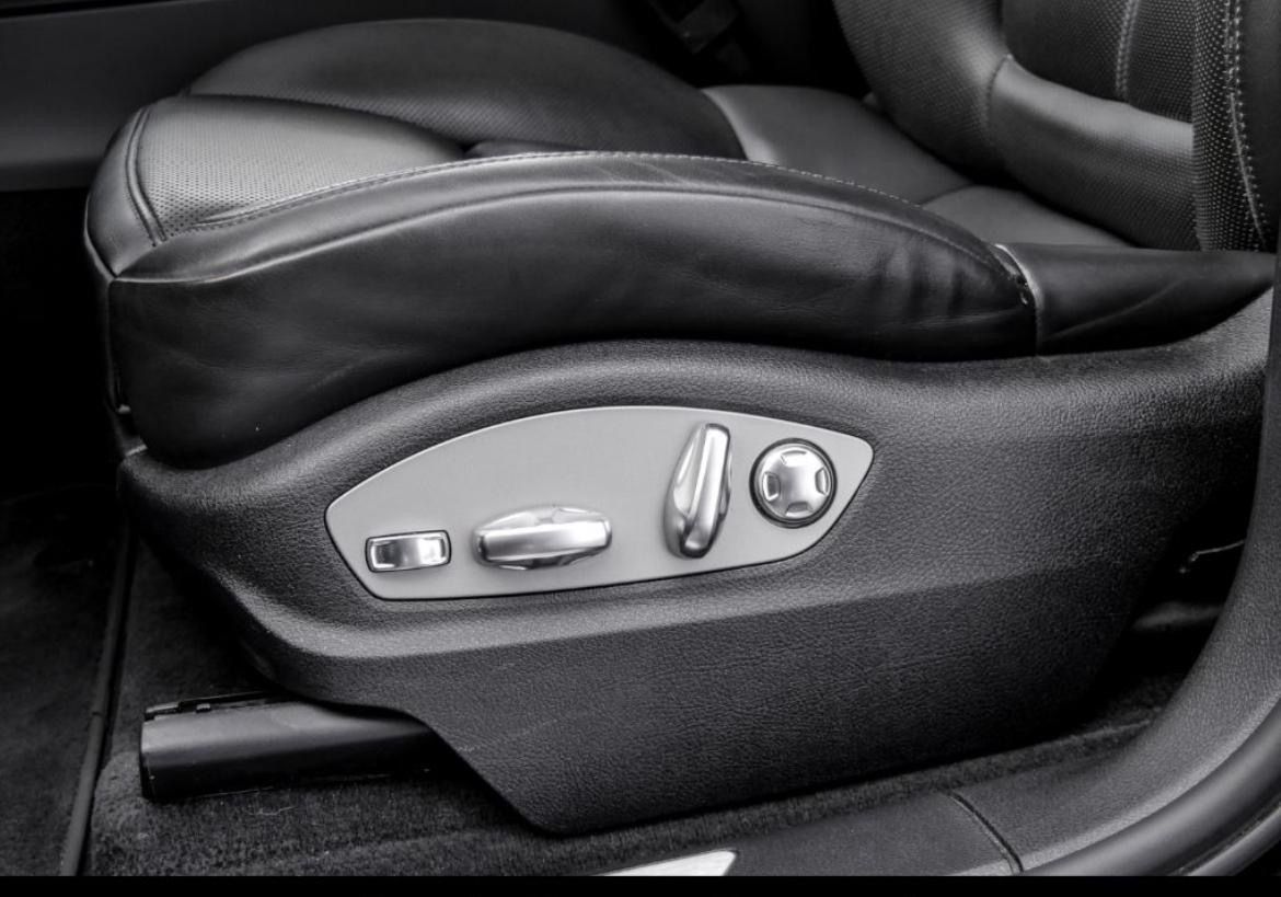 Porsche Macan S 2021 — sieges (25)